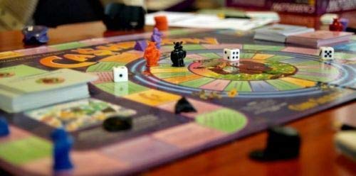 Rich Dad Cashflow 101 Board Game by Robert Kiyosaki - Financial Strategy & Investing Education Game for Adults & Families - Escape the Rat Race - Perfect for Financial Literacy Learning & Family Game Nights