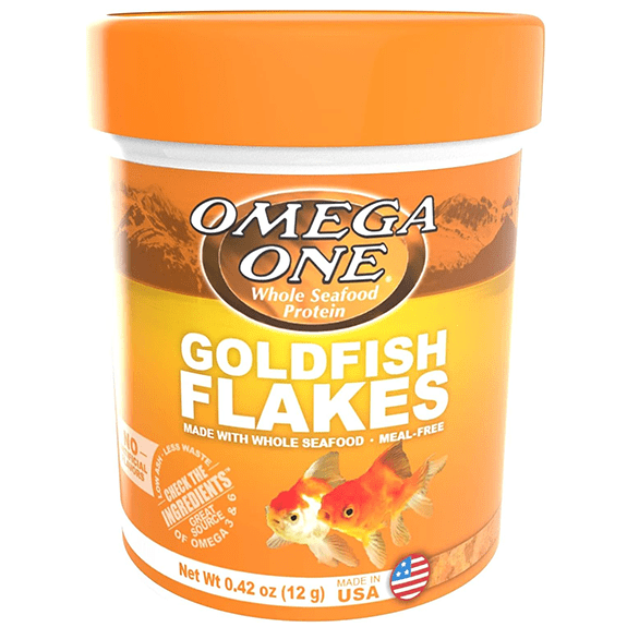 Omega One Goldfish Flakes - Premium Fish Food for Goldfish with Natural Ingredients | Ideal for Daily Feeding & Aquarium Maintenance