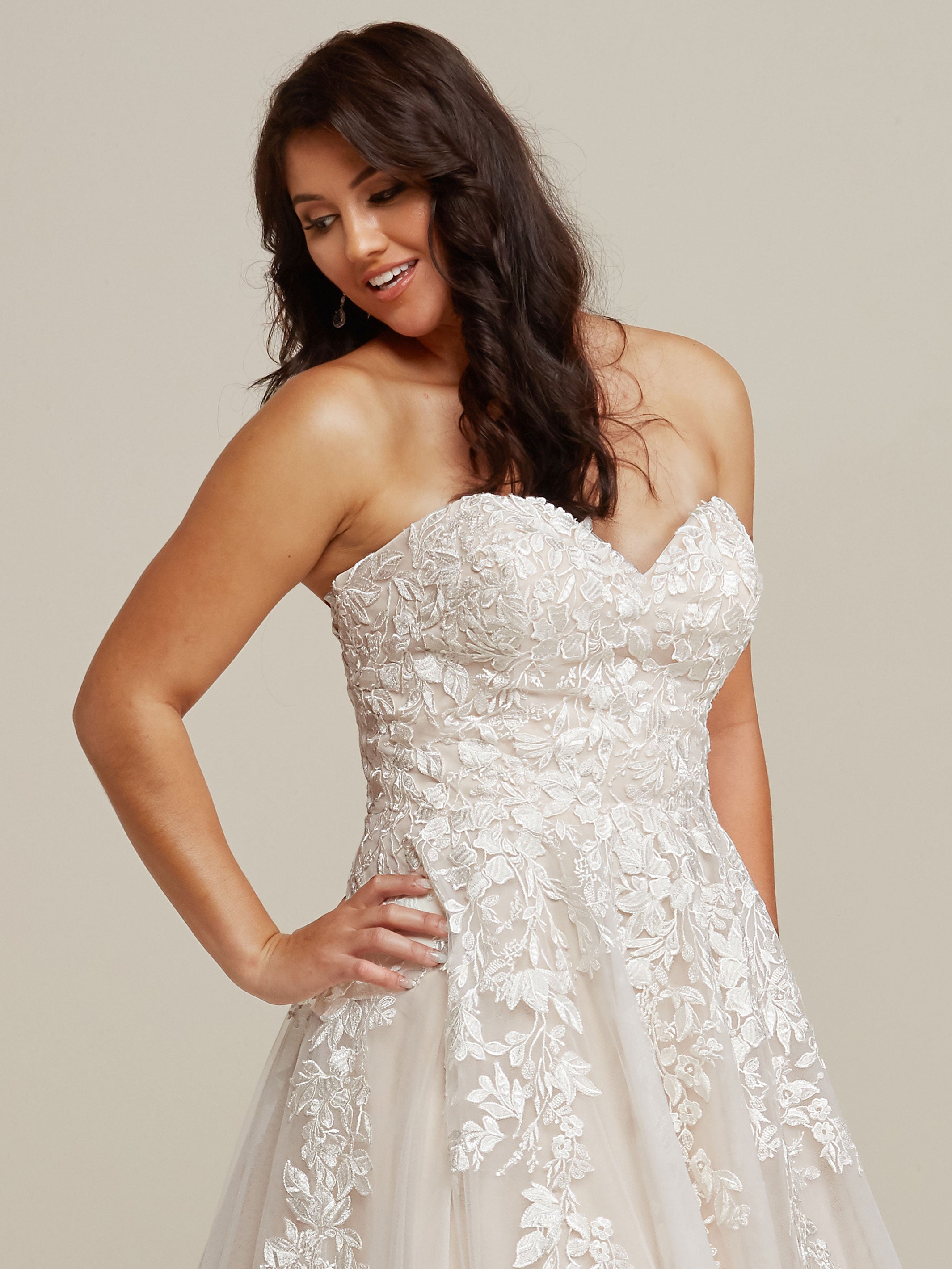 Emerson Strapless Sweetheart Lace and Tulle A-Line Wedding Dress - Elegant Bridal Gown for Beach, Church, or Outdoor Ceremonies