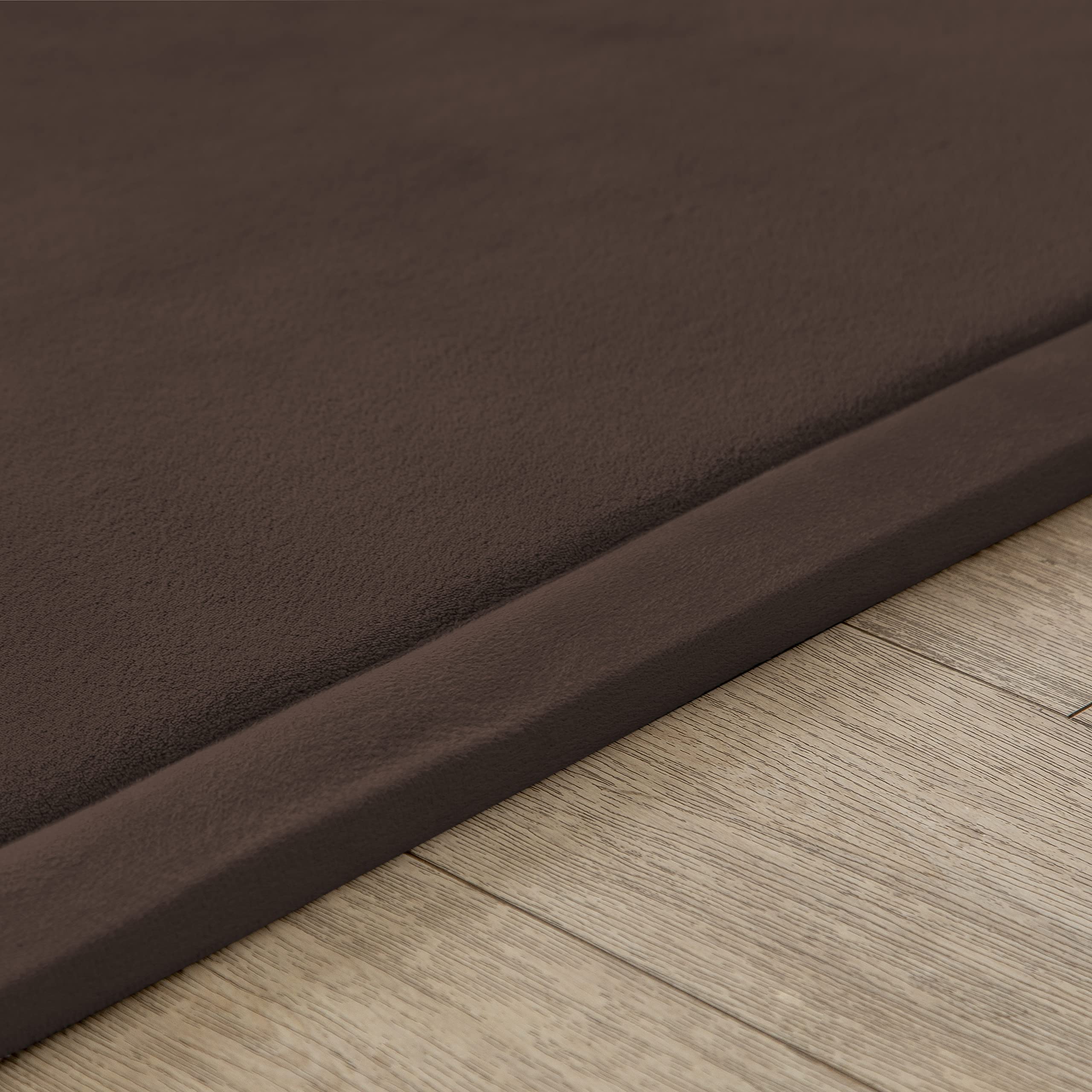 **Loartee Coral Velvet Nursery Rug - 6'8