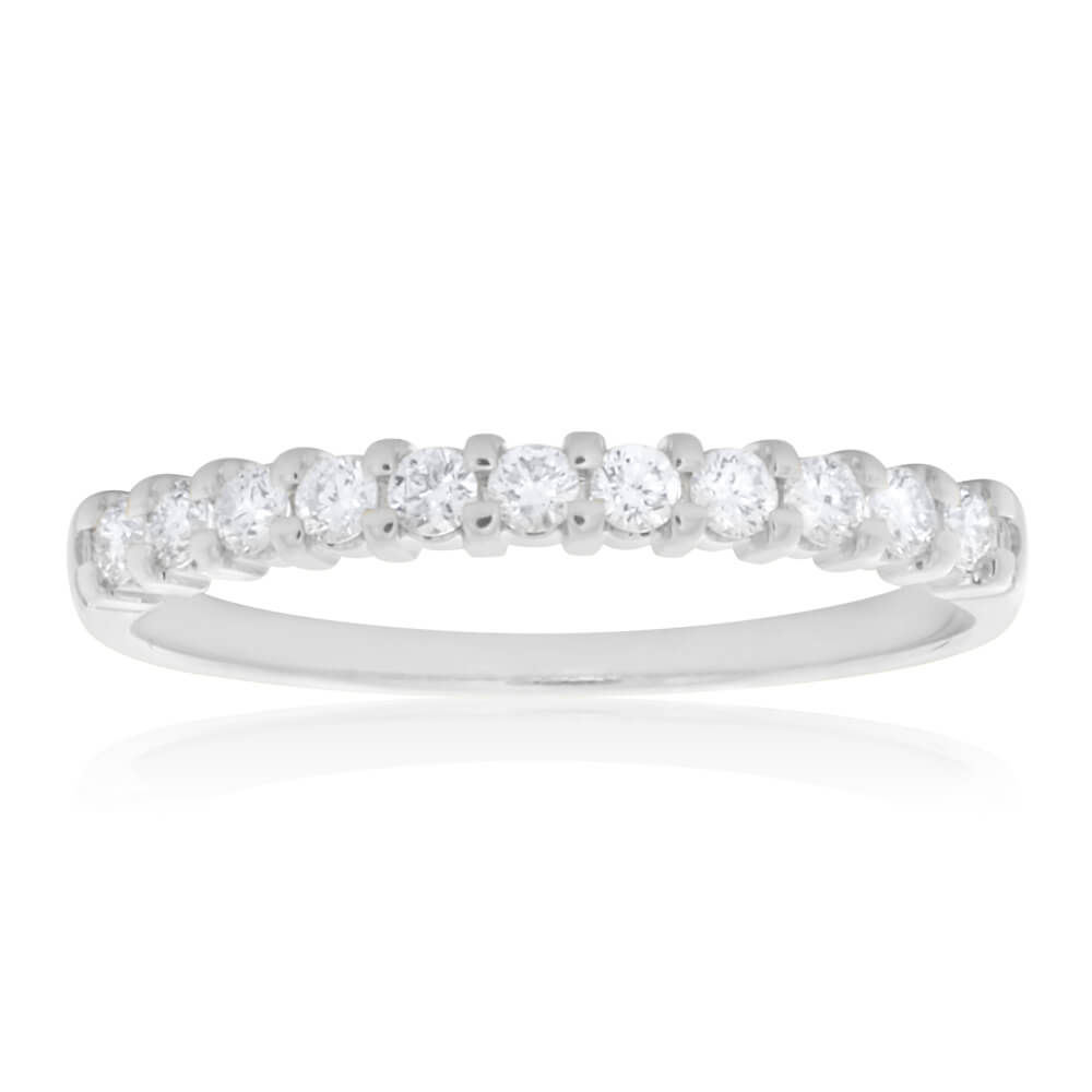 18K White Gold Diamond Ring - 0.25 Carat Solitaire Engagement Ring for Women, Perfect for Proposals, Anniversaries & Special Occasions