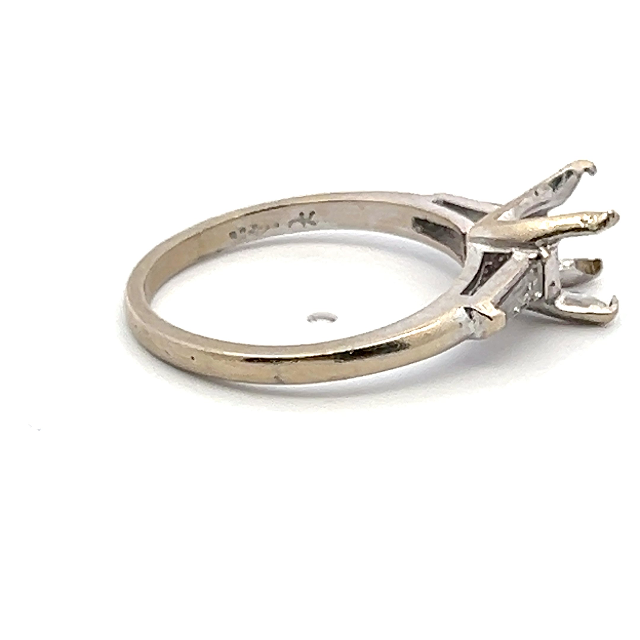 0.14 Carat Tapered Baguette I SI1 Diamond Platinum Semi Mount Ring - Perfect for Engagement, Wedding Bands & Anniversary Gifts