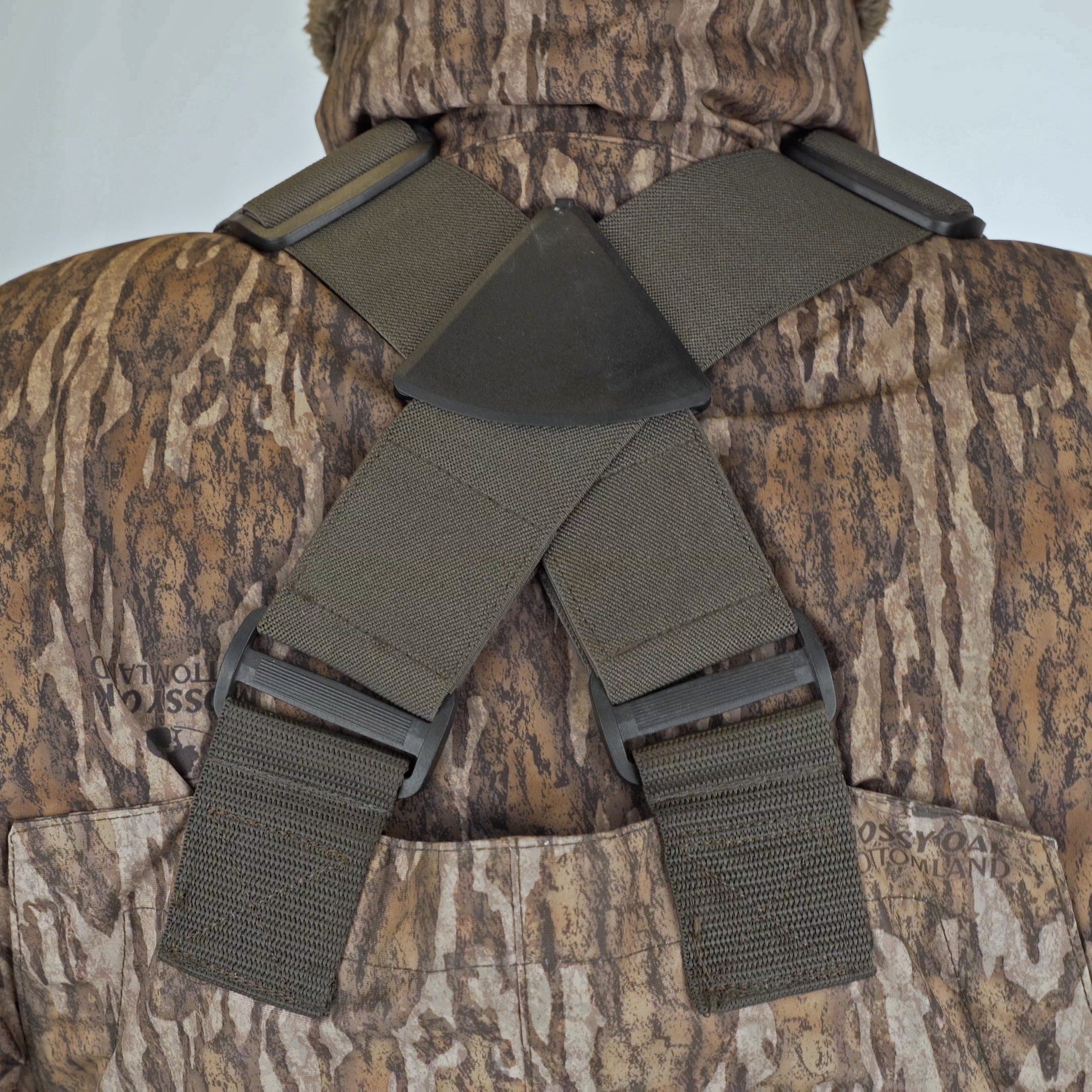 Breathable Insulated Chest Waders with Sewn-in Liner for Fly Fishing, Hunting & Waterfowl Adventures - Lightweight & Comfortable for All-Day Wear
