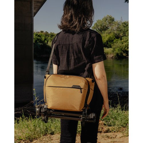 Peak Design Everyday Sling 6L V2 Camera Bag - Waterproof & Lightweight Coyote Brown Crossbody Sling for Photographers, Travel & Daily Commute