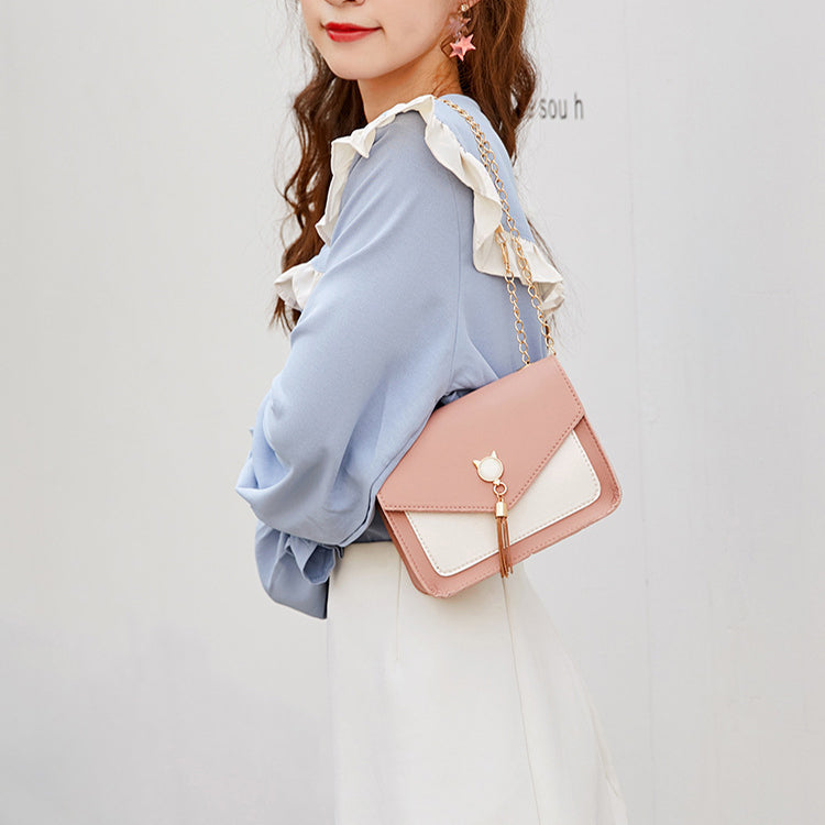 Stylish Small Crossbody Bags for Women with Cat Lock & Chain - Fashionable Messenger Purse for Daily Use, Travel & Shopping