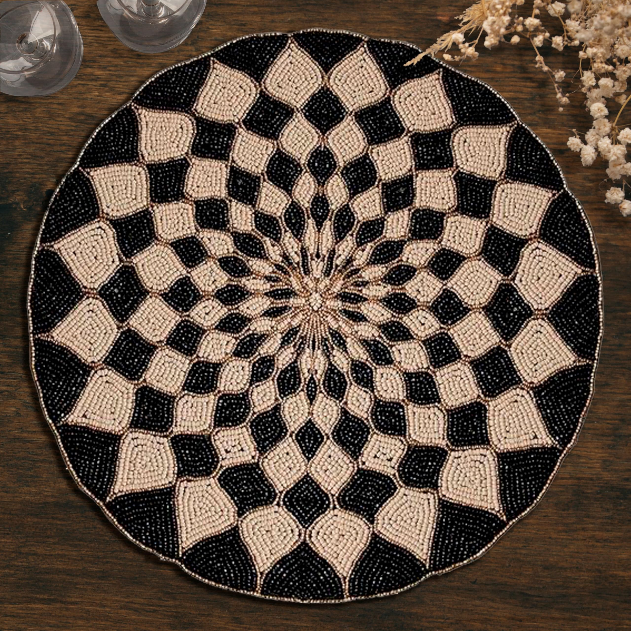 Decozen Round Placemats Set of 4 - 14 Inch Beaded Charger Plates for Dining Table Decor | Heat Resistant Table Mats for Wedding, Mother's Day, Kitchen, Office & Home Decor | Elegant Black & Beige Place Settings for Formal Dinners & Everyday Use