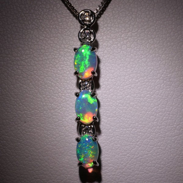 18K White Gold Opal and Diamond Necklace for Women - Elegant Jewelry Gift for Birthday, Anniversary & Special Occasions