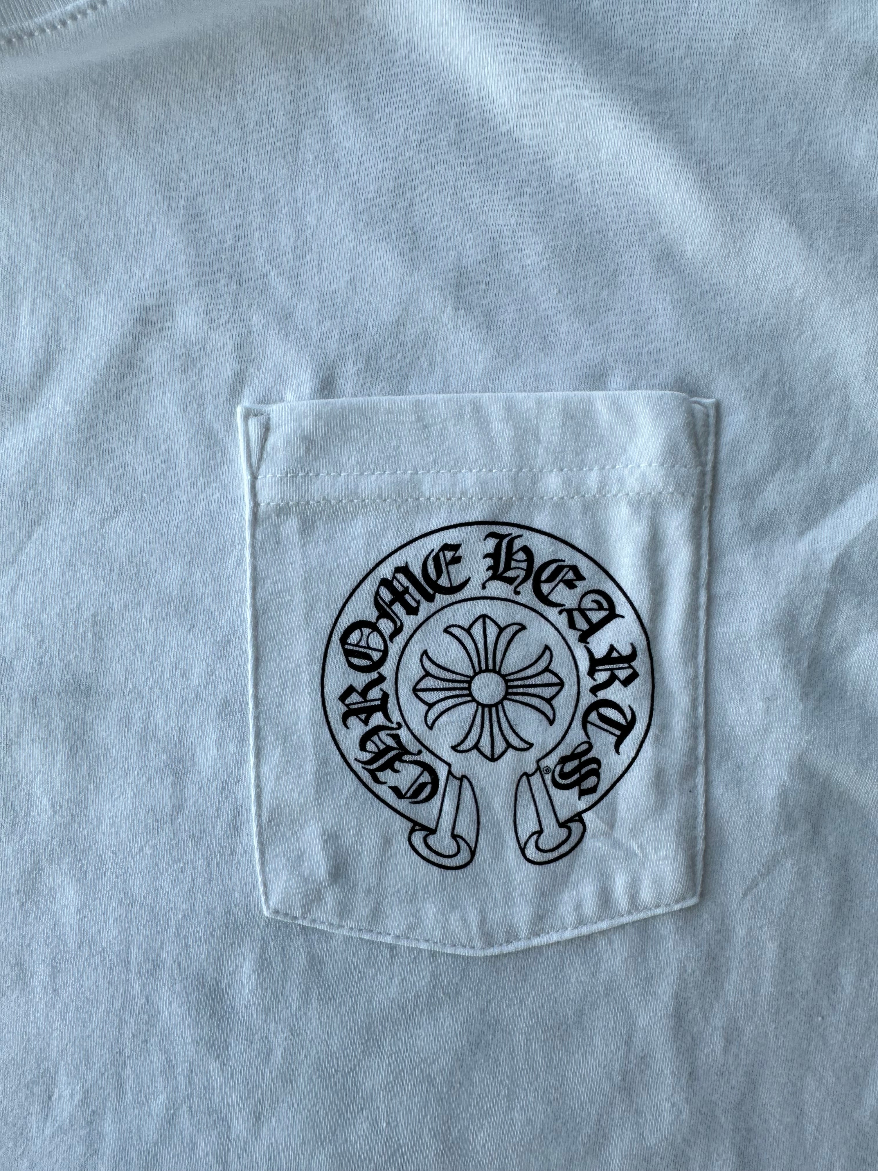 Chrome Hearts White & Black Malibu Horseshoe Logo T-Shirt for Men - Stylish Graphic Tee for Casual Wear & Street Fashion