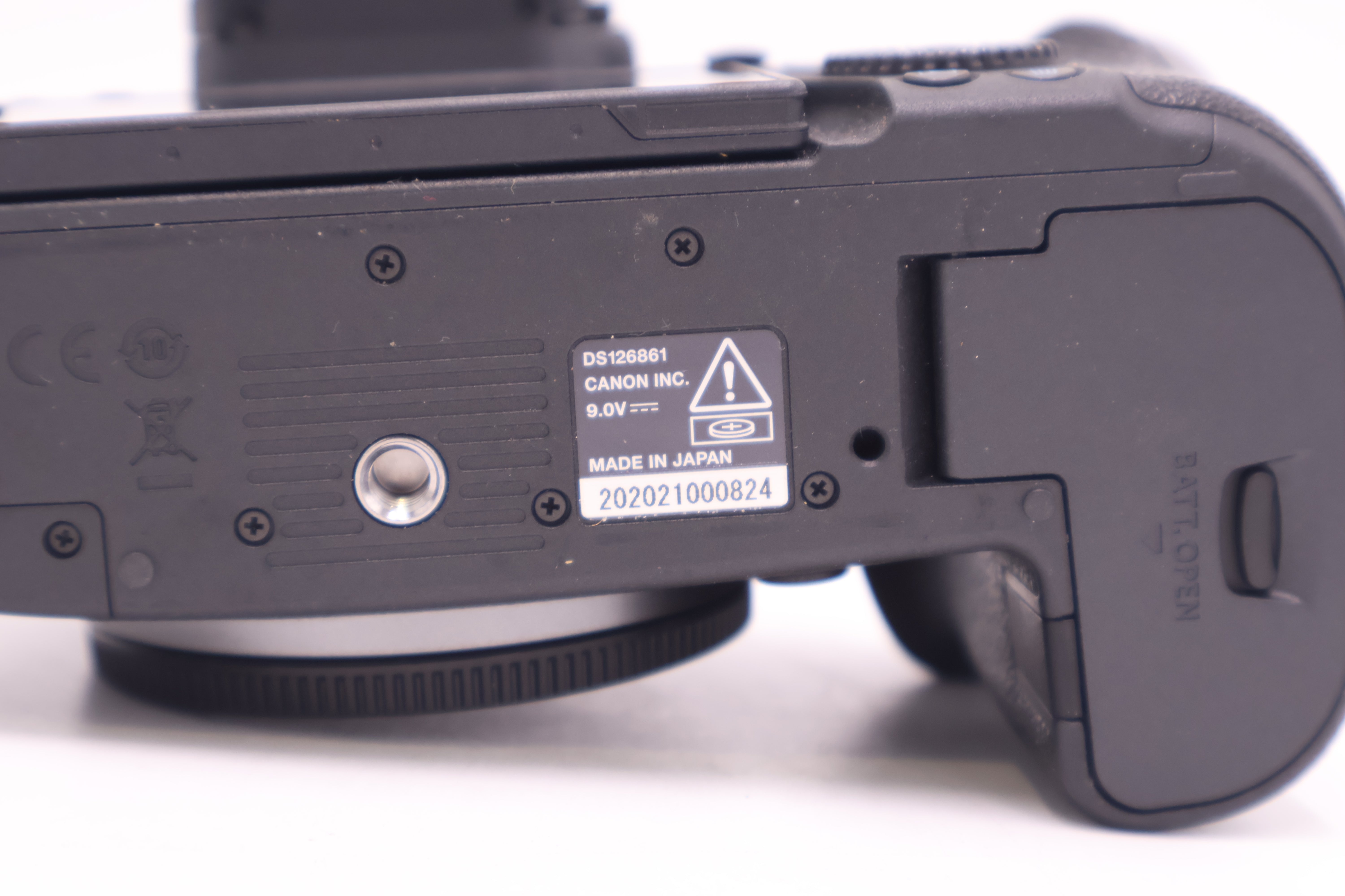 Canon EOS R6 Mark II Mirrorless Camera with BG-R10 Battery Grip (Used) - Professional Full Frame Camera for Photography & Videography - Perfect for Travel, Events, and Content Creation