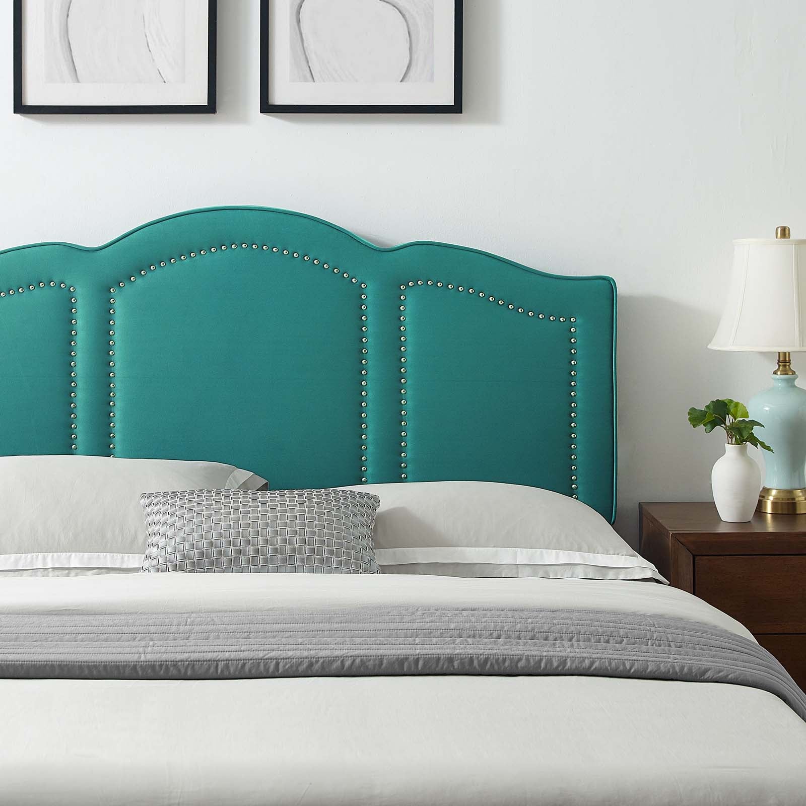 Luxury Cecilia Performance Velvet Headboard - Queen Size Upholstered Bed Frame for Master Bedroom, Soft and Durable Fabric, Easy to Clean - Perfect for Modern, Cozy, and Elegant Bedroom Decor