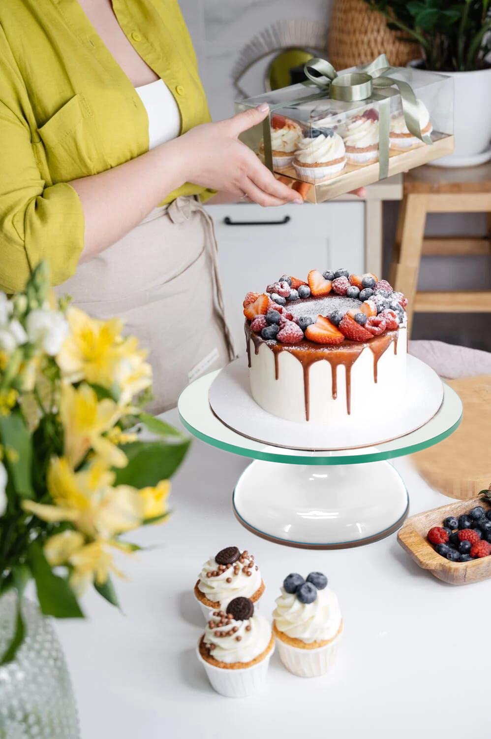 12 Inch White Glass Cake Turntable - Premium Cake Spinner Stand for Birthday, Wedding & Party Cake Decorating - Perfect for Bakers & DIY Dessert Lovers