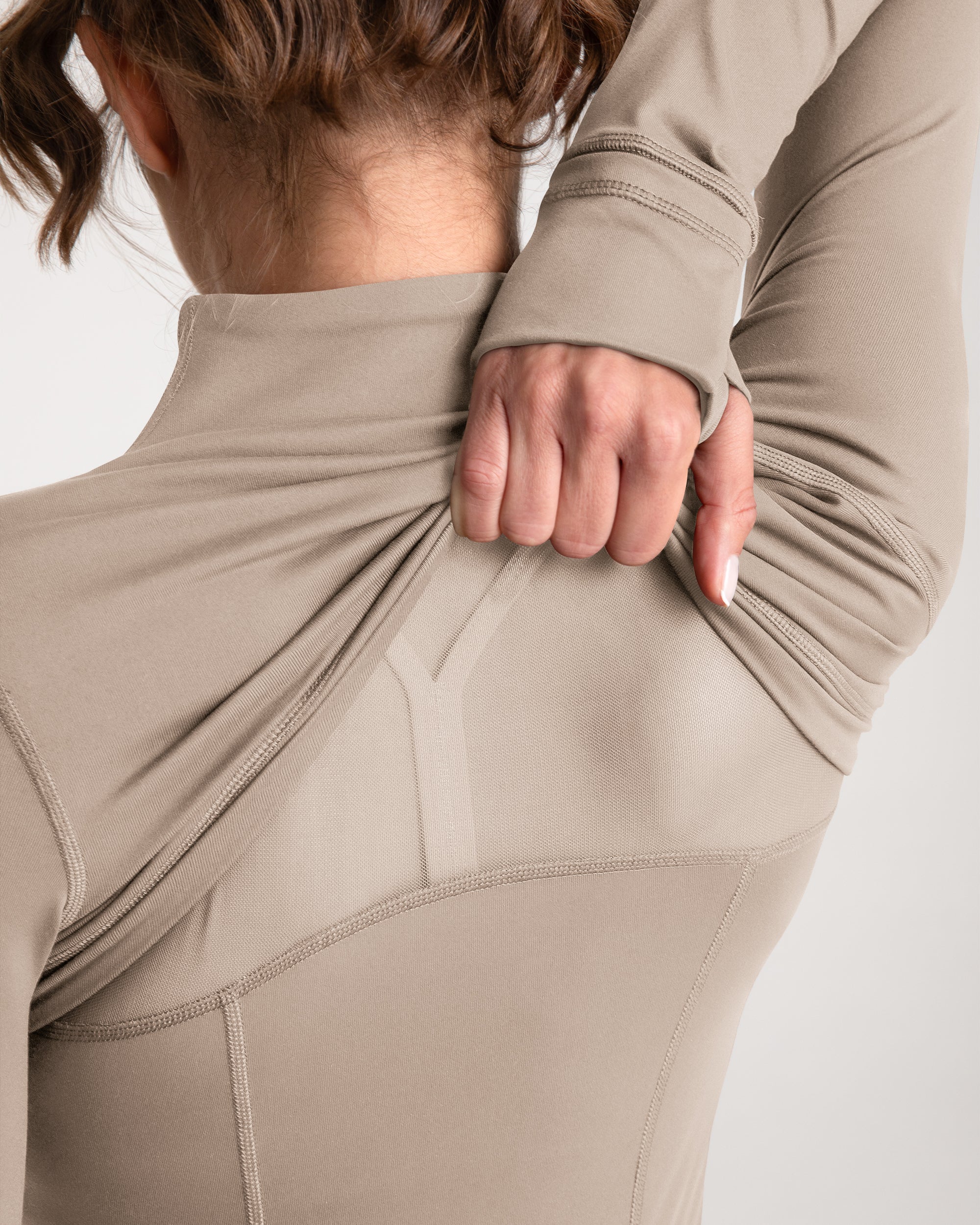 Lightweight Cropped Running Jackets for Women - Breathable & Stretchable Workout Tops - Perfect for Jogging, Gym & Outdoor Activities