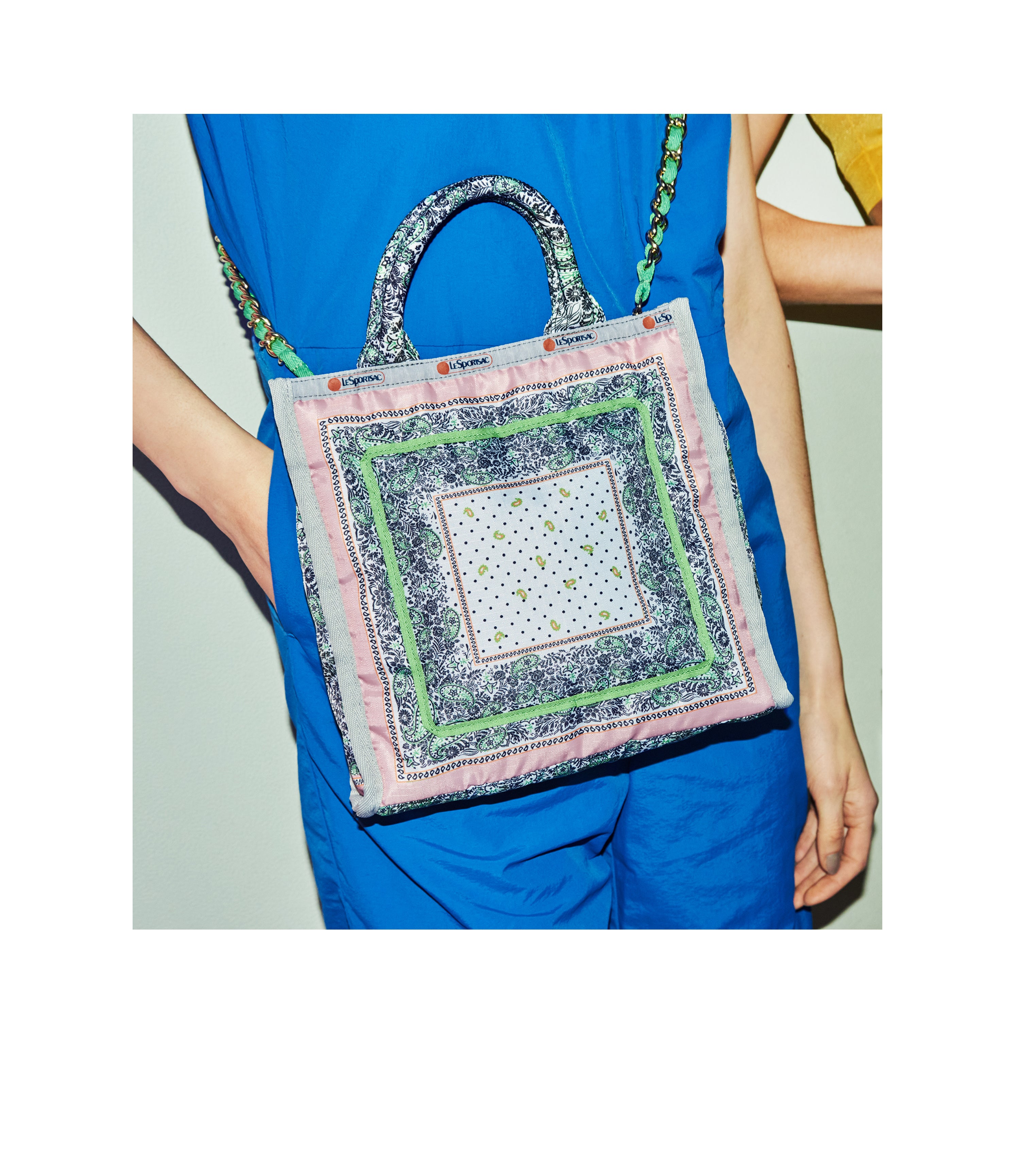 Stylish Small Chain Tote Bag for Women - Lightweight & Durable Crossbody Shoulder Purse - Perfect for Shopping, Travel & Everyday Use