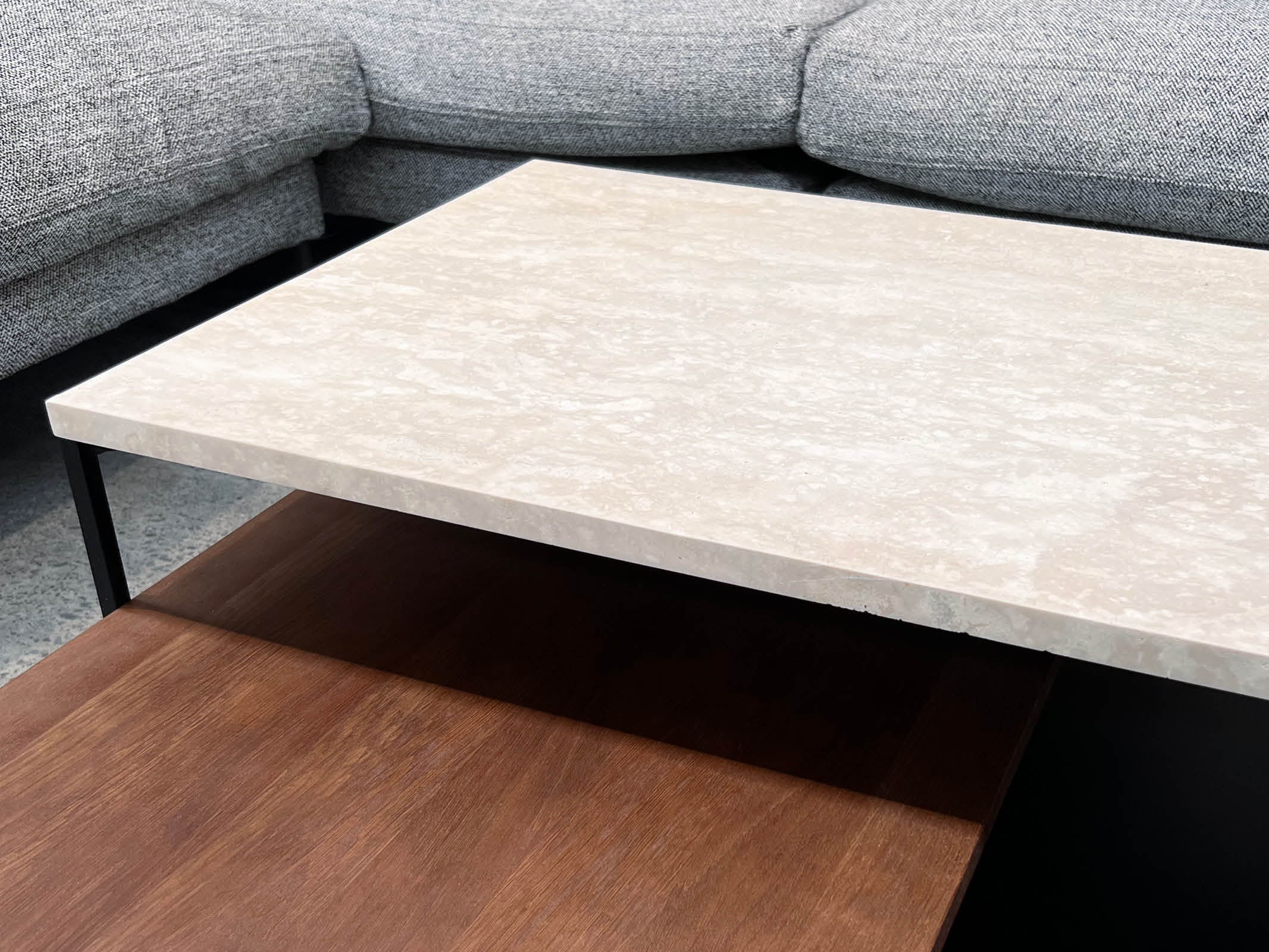 Modern Podium Coffee Table - Mid-Century Style Lift Top Living Room Furniture for Home Decor, Office & Lounge Use