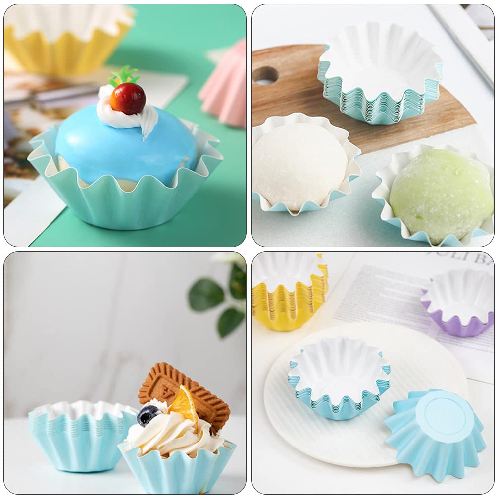 Hemoton 50pcs Christmas Cupcake Baking Cups - Disposable Muffin Liners, Mini Wedding Cake Cups, Baby Shower & Flower Cake Covers | Perfect for Holiday Baking, Party Decorations & Dessert Displays