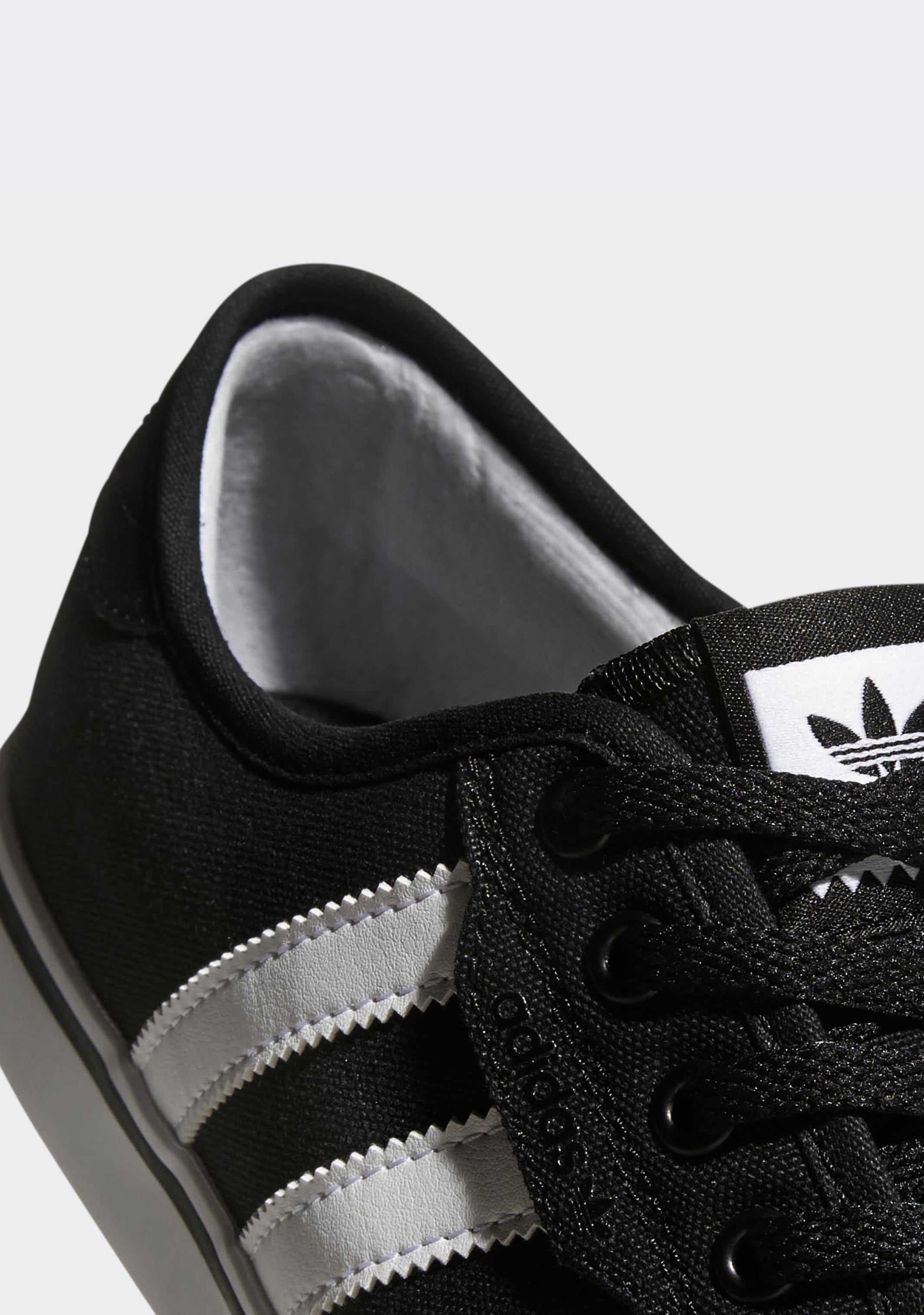 Adidas Men's Seeley Running Shoes - Lightweight & Breathable for Jogging, Gym Workouts & Daily Wear