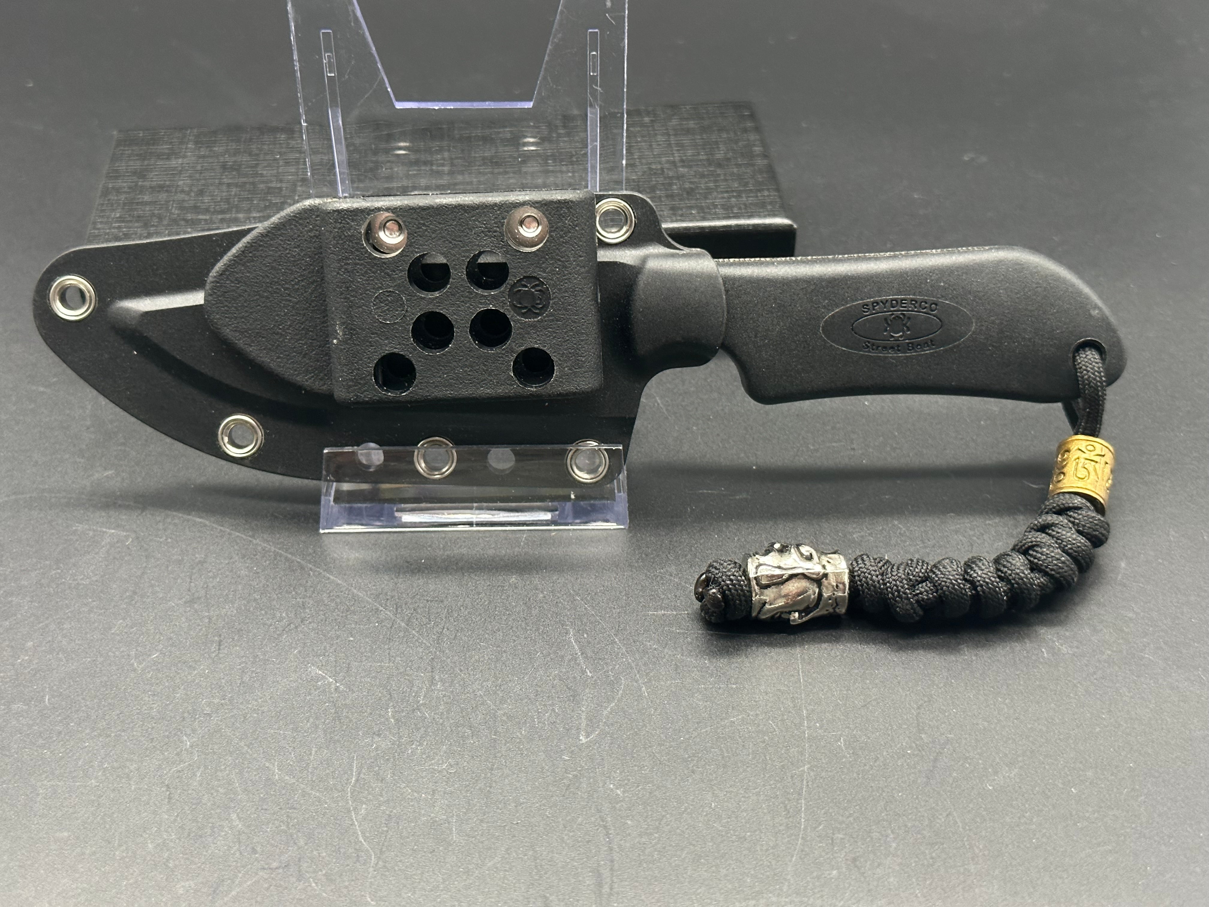 Spyderco Street Beat Fixed Blade Knife with Extra Sheath - No Box Included | Outdoor Survival, Camping, Hunting, and Everyday Carry (EDC)