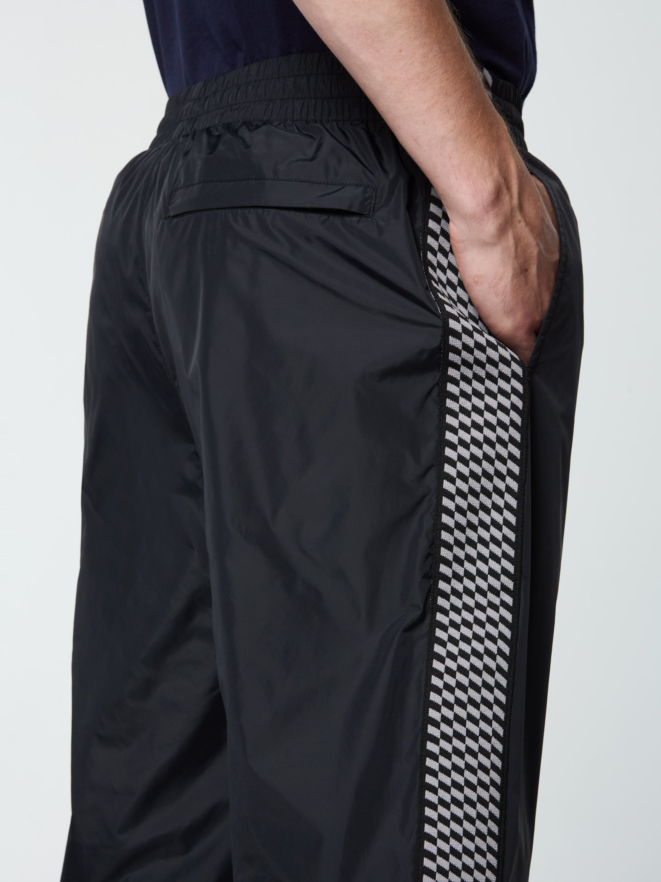 **Dama Track Pant - Black Beauty - Comfortable & Stylish Women's Joggers for Running, Yoga & Lounge Wear**