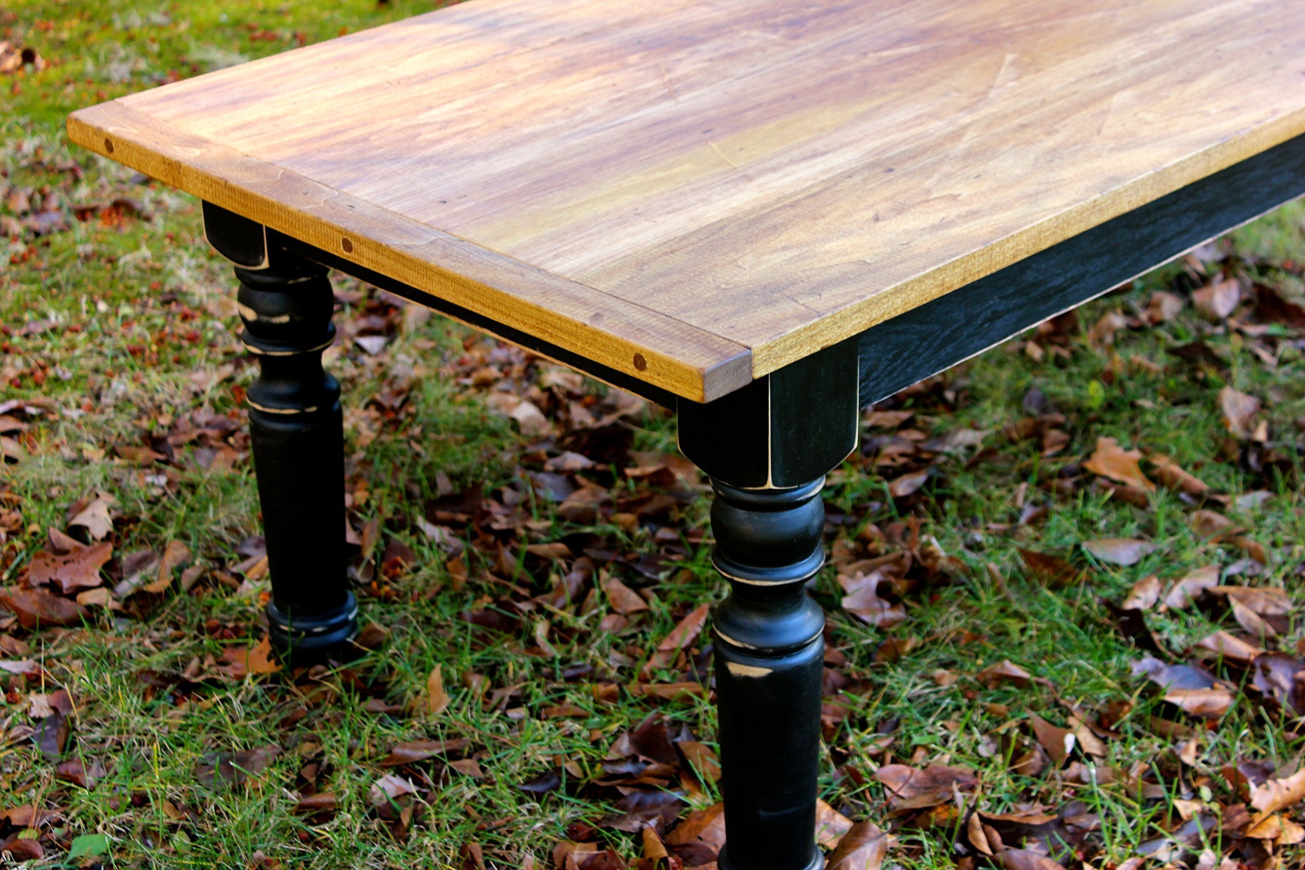 Distressed Wood Coffee Table - Rustic Farmhouse Style for Living Room, Bedroom & Office - Vintage Industrial Decor Furniture for Home & Apartment