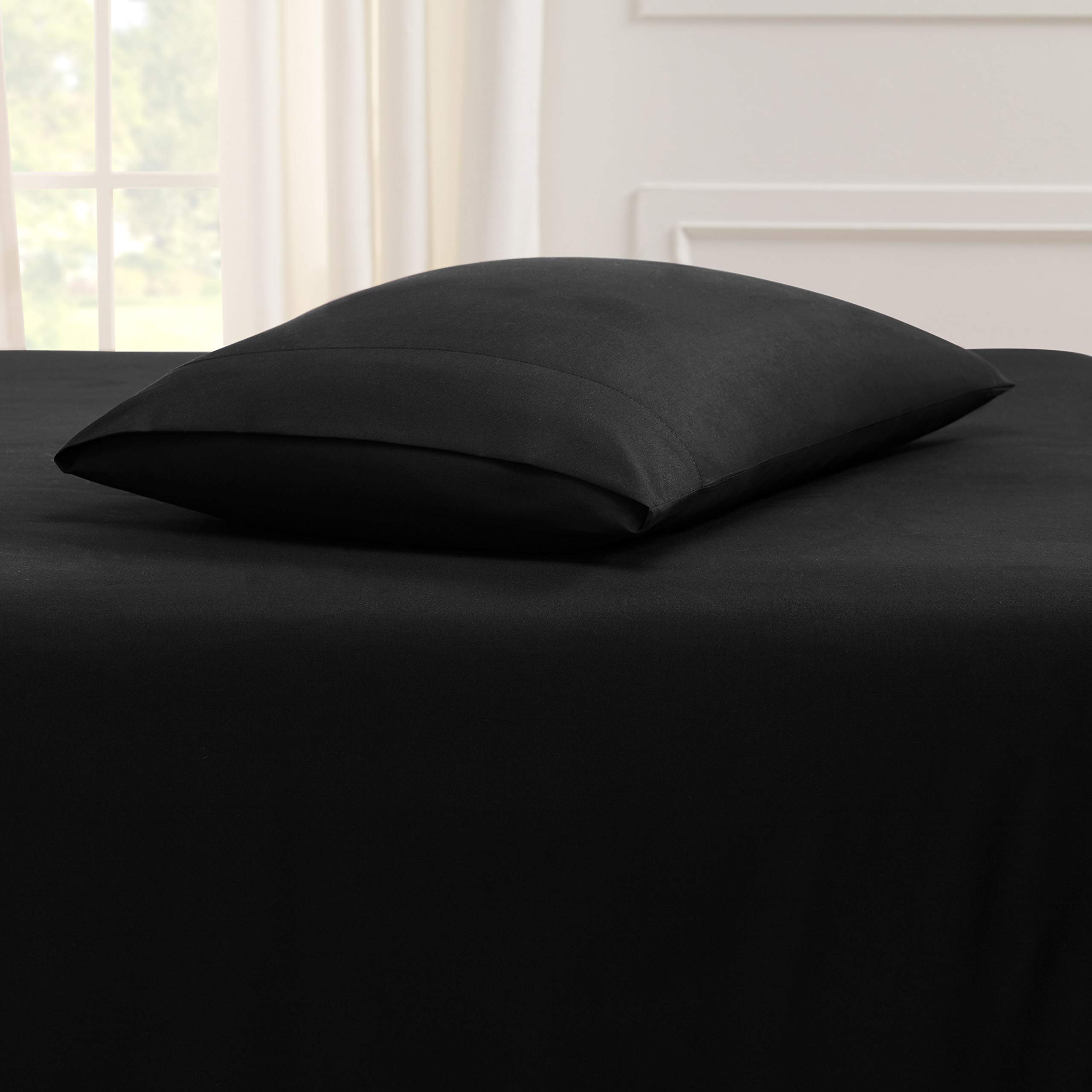 Empyrean Bedding Pillow Case – Premium Black Standard Size Pillowcases (20”x30”) – Soft Cooling Microfiber Pillow Covers – Stain & Fade Resistant – Ideal for Queen Beds, Hotels & Guest Rooms
