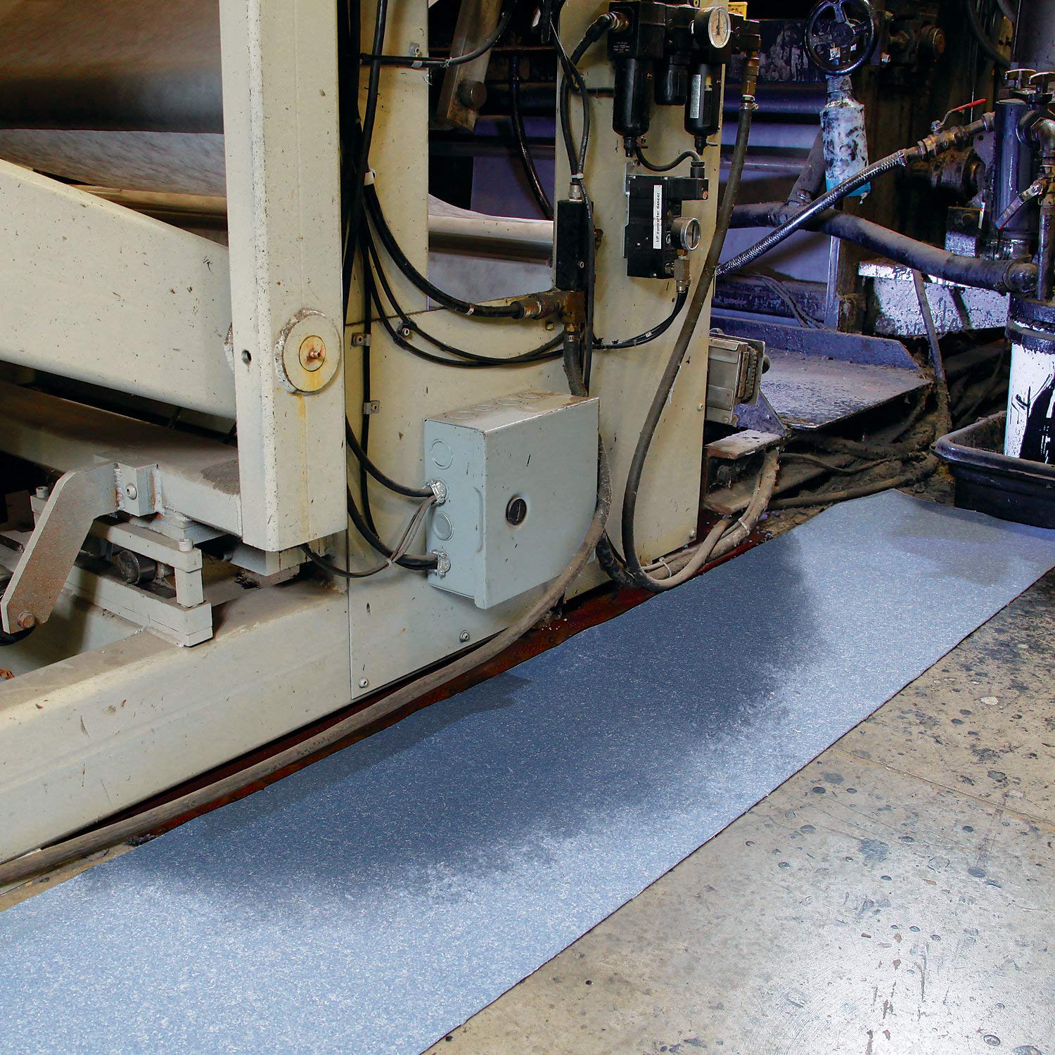PIG Blue Super Absorbent Mat Roll - 150' Heavyweight Oil Spill Absorbent Mat | 90% Recycled Fibers | 32 Gallon Capacity | PMB30124 - Ideal for Workshop, Garage & Industrial Spill Cleanup