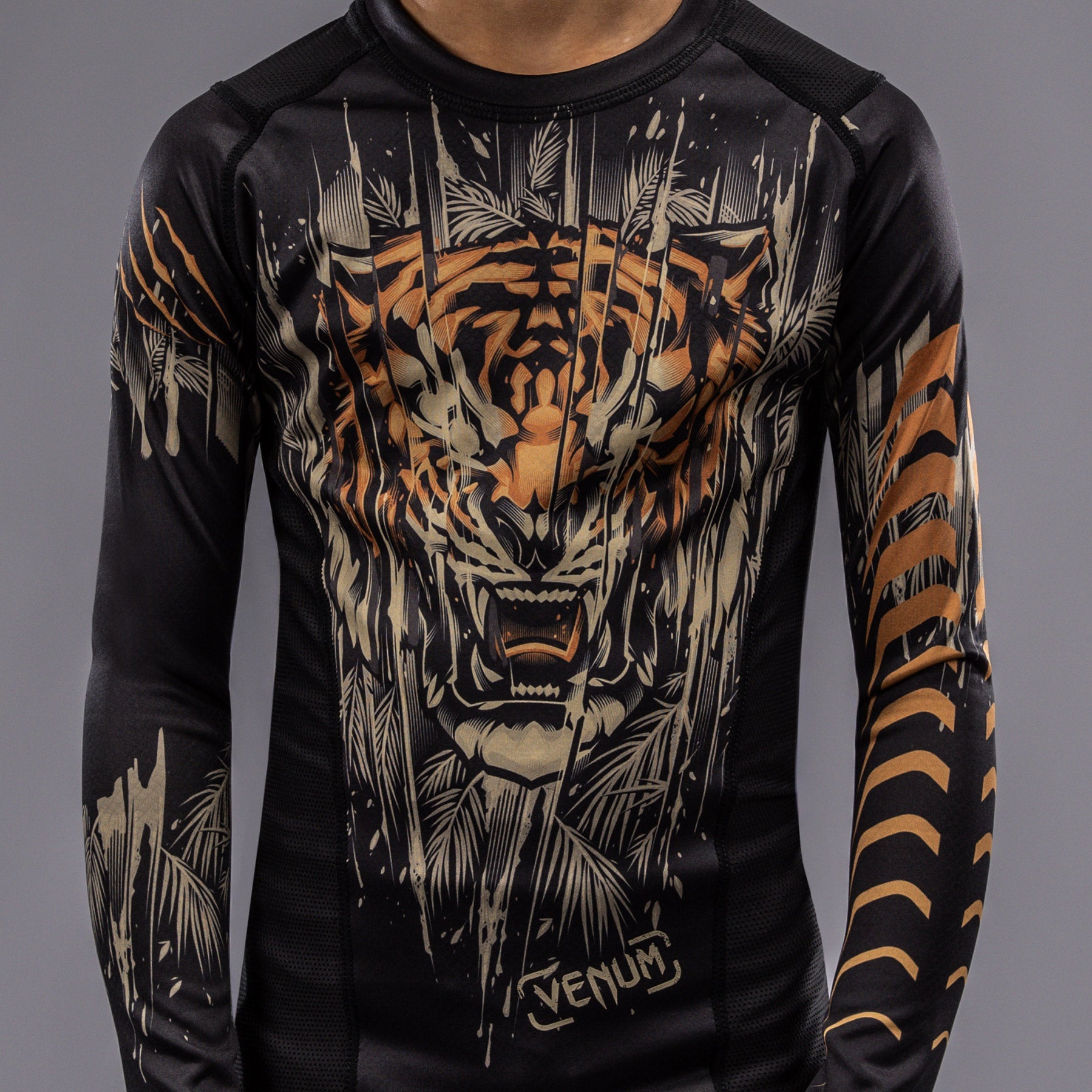Venum Tiger Kids Long Sleeve Rashguard - Black/Neon Orange - UV Protection Swim Shirt for Boys & Girls - Perfect for Swimming, Surfing & Water Sports
