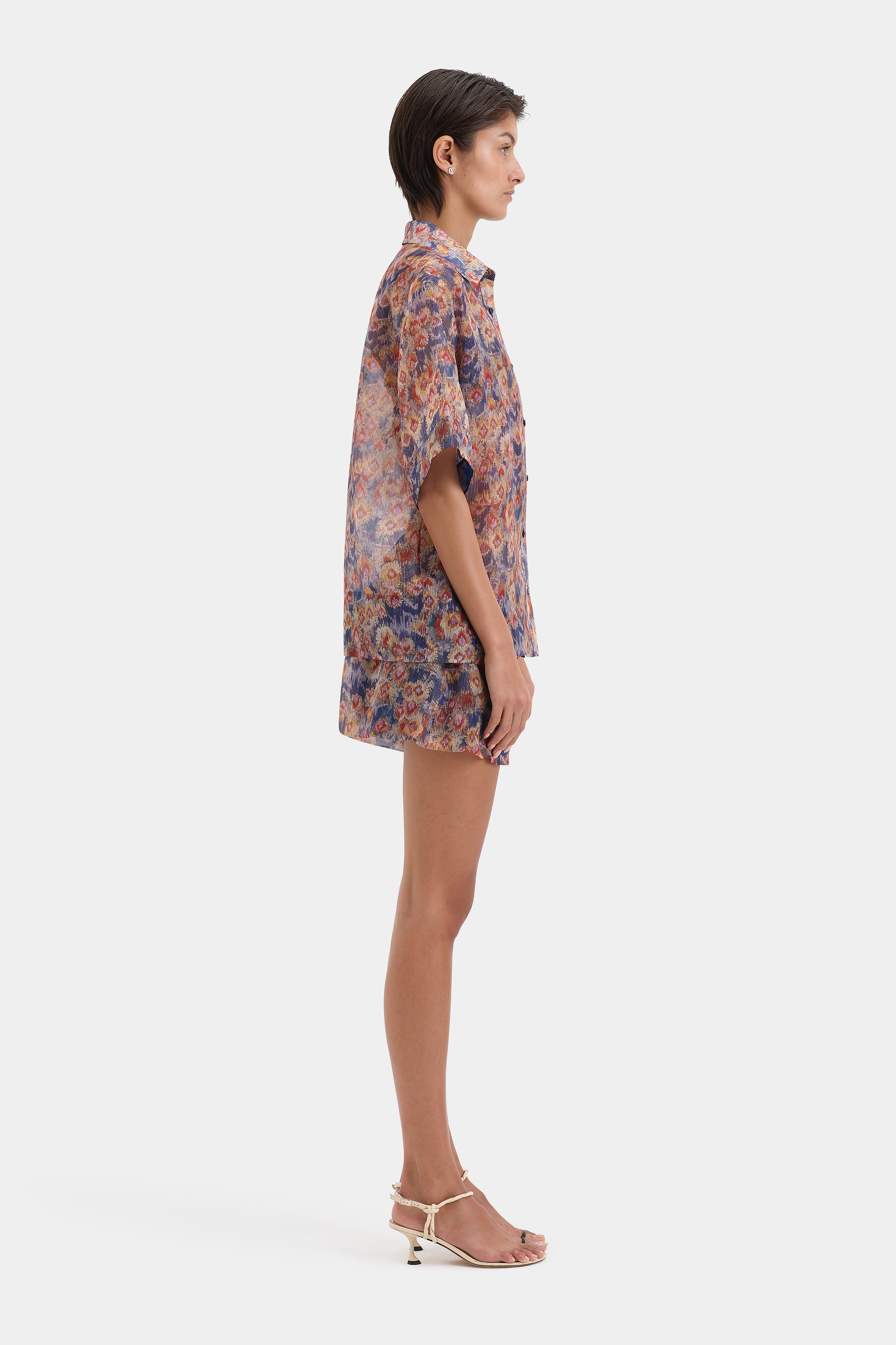 Fiore Shirt Petalo Scuro - Stylish Floral Print Blouse for Women | Perfect for Office, Date Night & Summer Outfits
