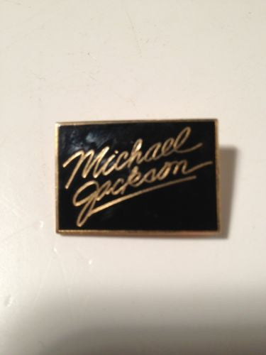 Michael Jackson Gold and Black Enamel Pin - Vintage Music Badge for Jackets, Hats, Bags - Perfect for Fans, Collectors & Gift Giving