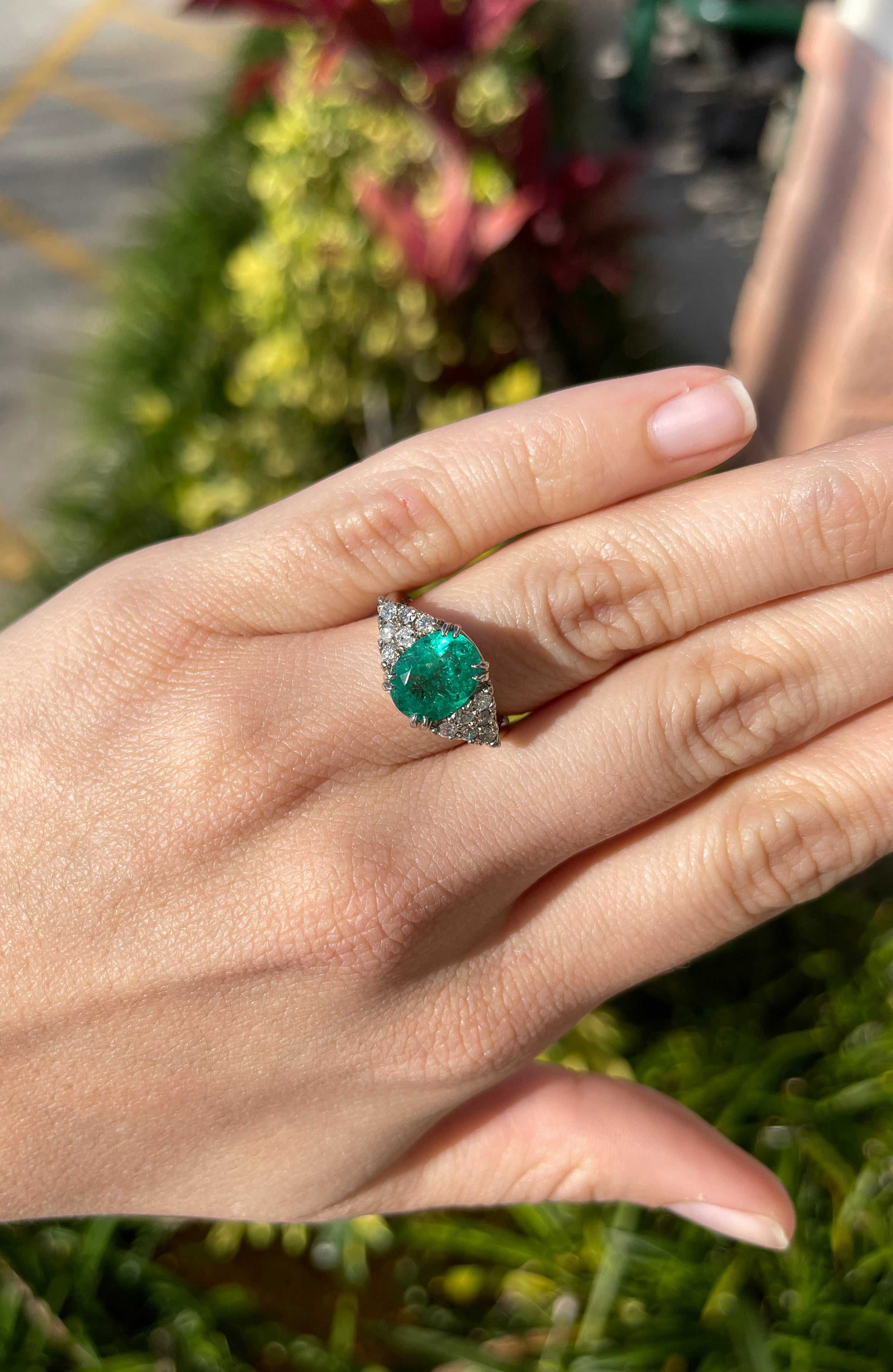 4.30 Carat Oval Colombian Emerald & Diamond Anniversary Statement Ring in Platinum - Perfect for Weddings, Anniversaries & Special Occasions