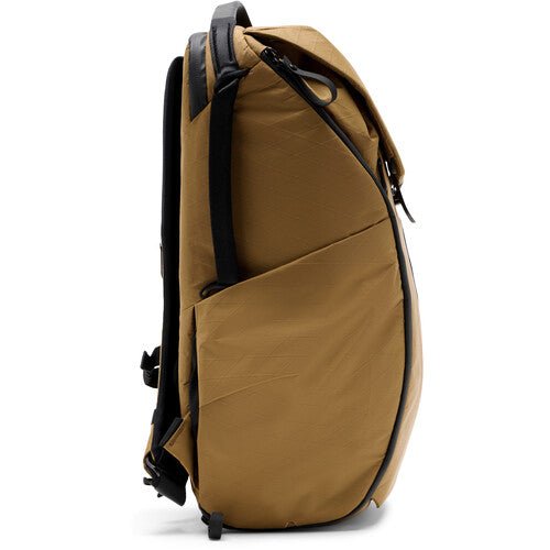 Peak Design Everyday Backpack 30L V2 - Premium Camera & Travel Backpack in Coyote Brown - Perfect for Photographers, Commuters & Outdoor Adventures