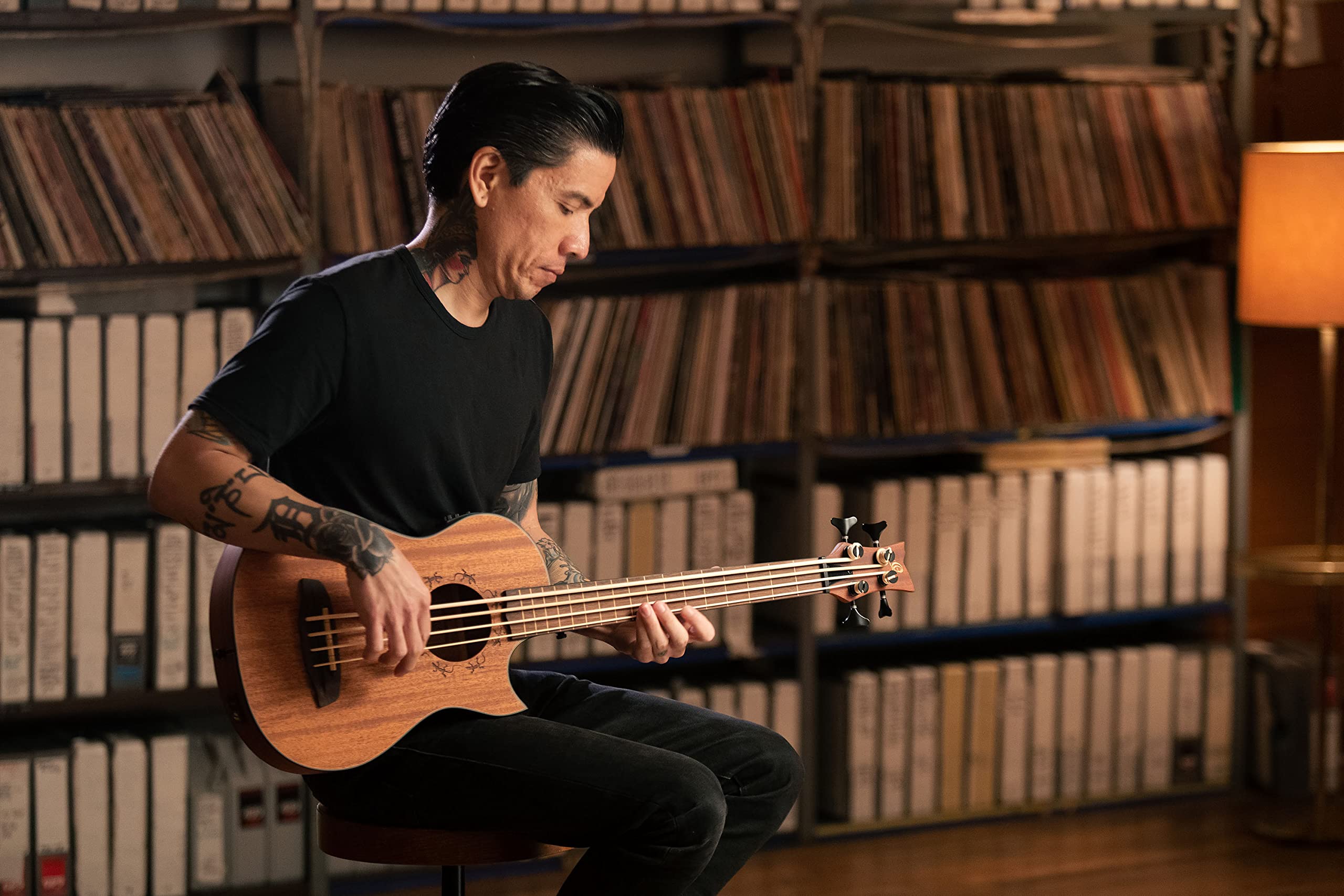 Ortega LIZZY-PRO Mahogany Bass Guitar - Professional Electric Bass for Musicians & Performers | Perfect for Live Gigs, Studio Recording & Practice Sessions