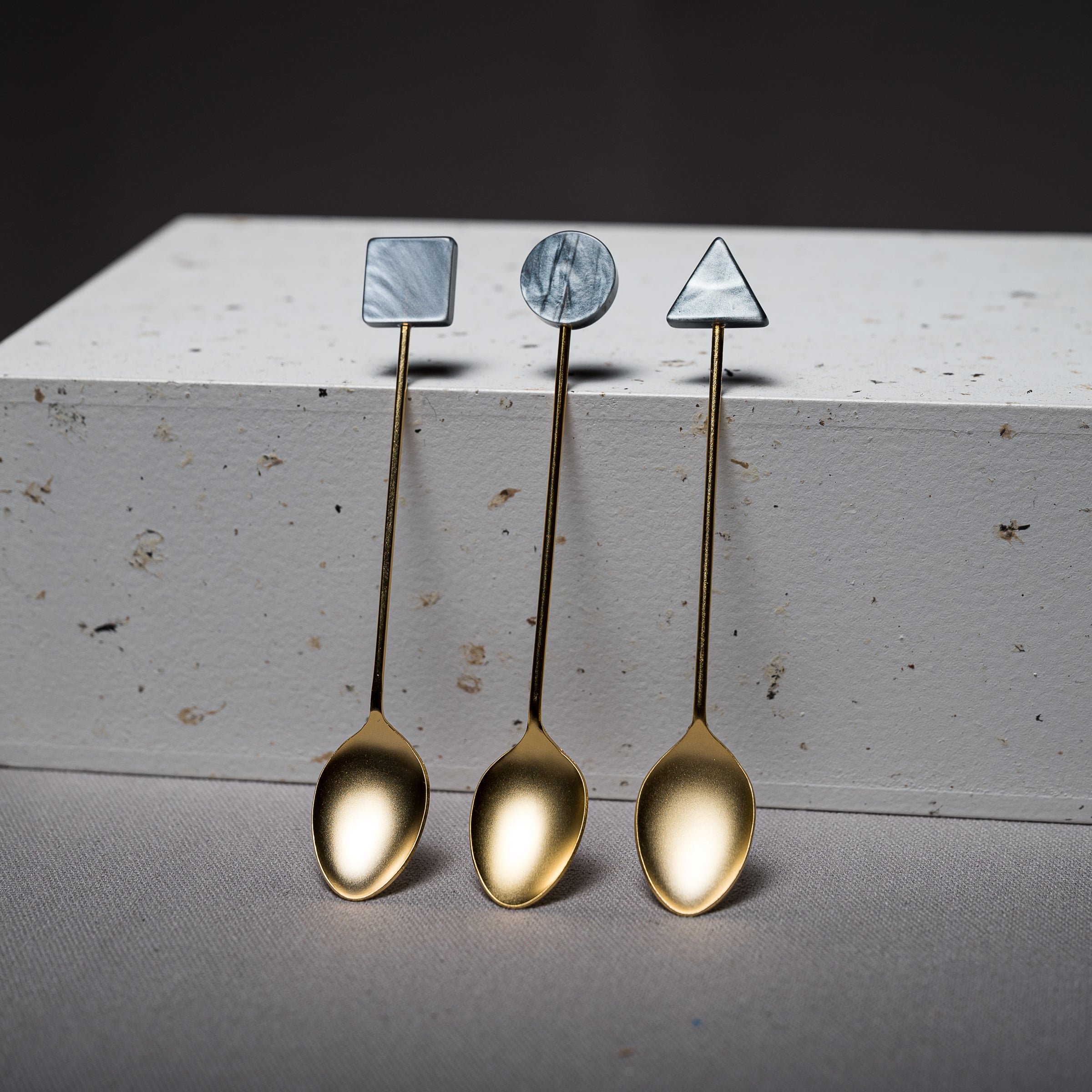 Premium Matte Gold Teaspoon Set with Acrylic Block - 9-Piece Elegant Tea Spoon Collection for Coffee, Dessert, and Tea Party Serving - Perfect for Home, Restaurant, and Gift Giving