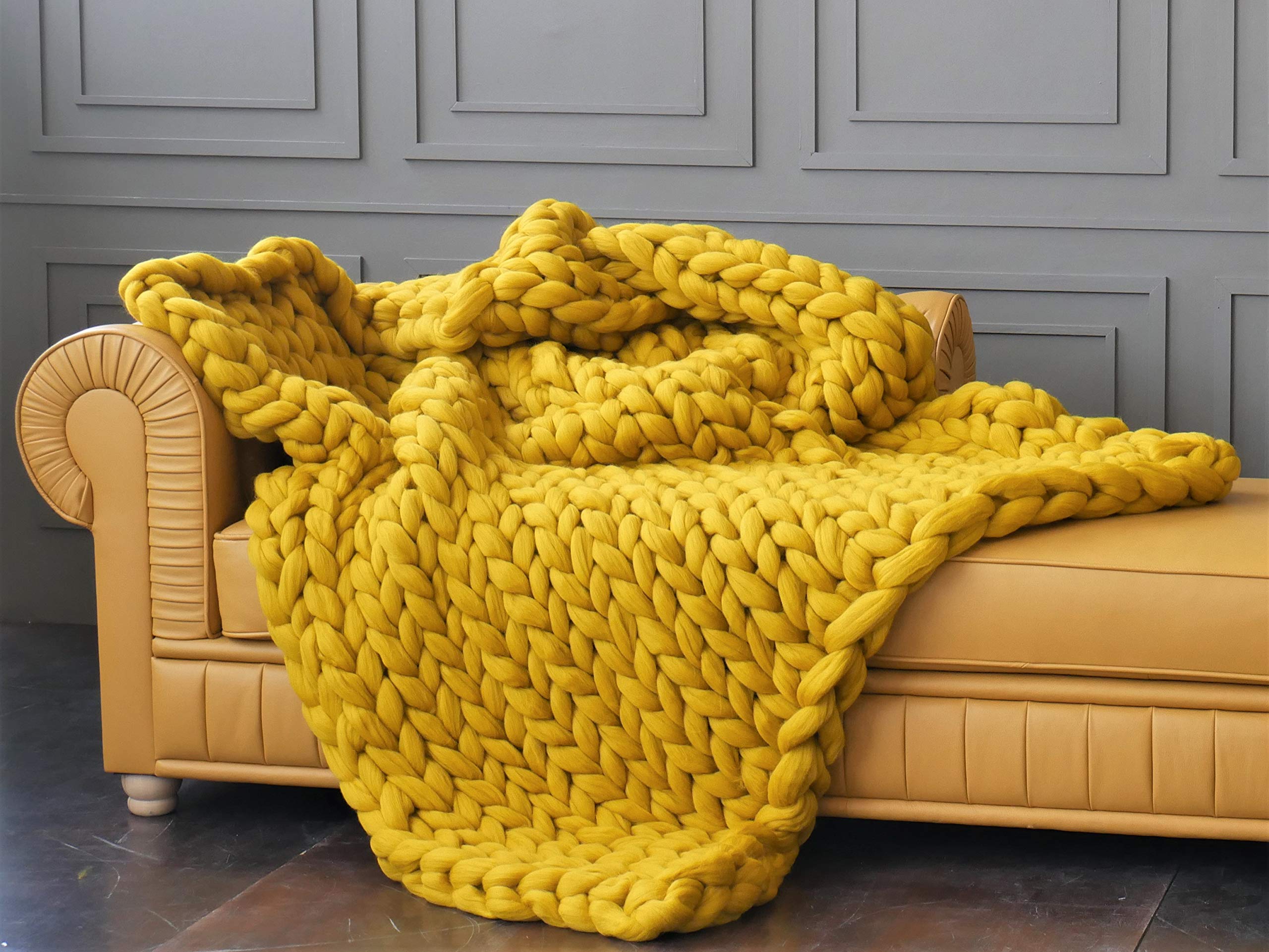 Chunky Knit Throw Blanket - 100% Merino Wool by Woolexperts | Ultra Soft & Warm Winter Blanket for Living Room, Bedroom & Cozy Home Decor