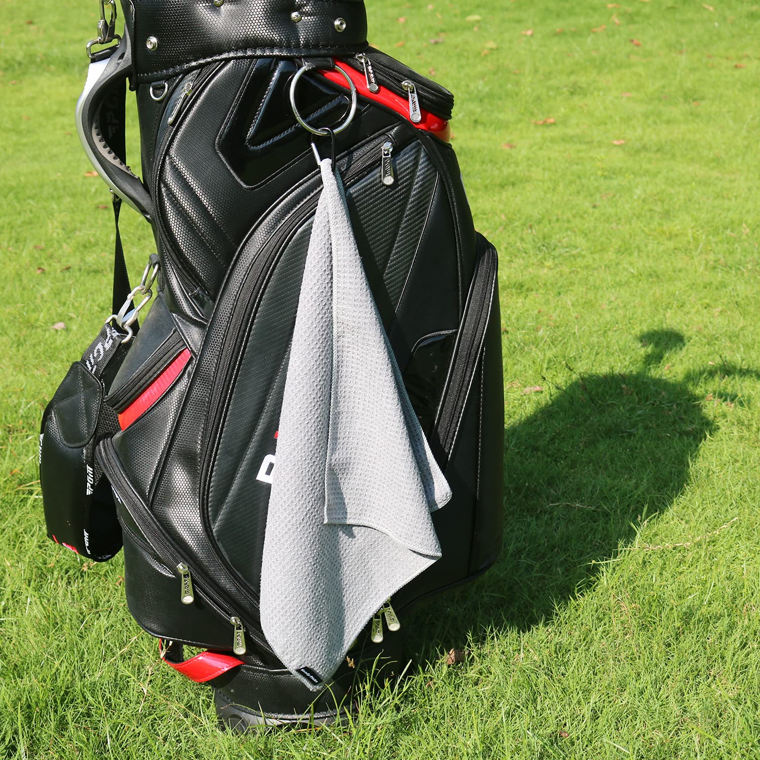 Premium Microfiber Golf Towel with Waffle Pattern & Carabiner Clip | Golf Club Brush with Groove Cleaner | Retractable Golf Accessories Kit (Grey) | Perfect for On-Course Cleaning & Club Maintenance