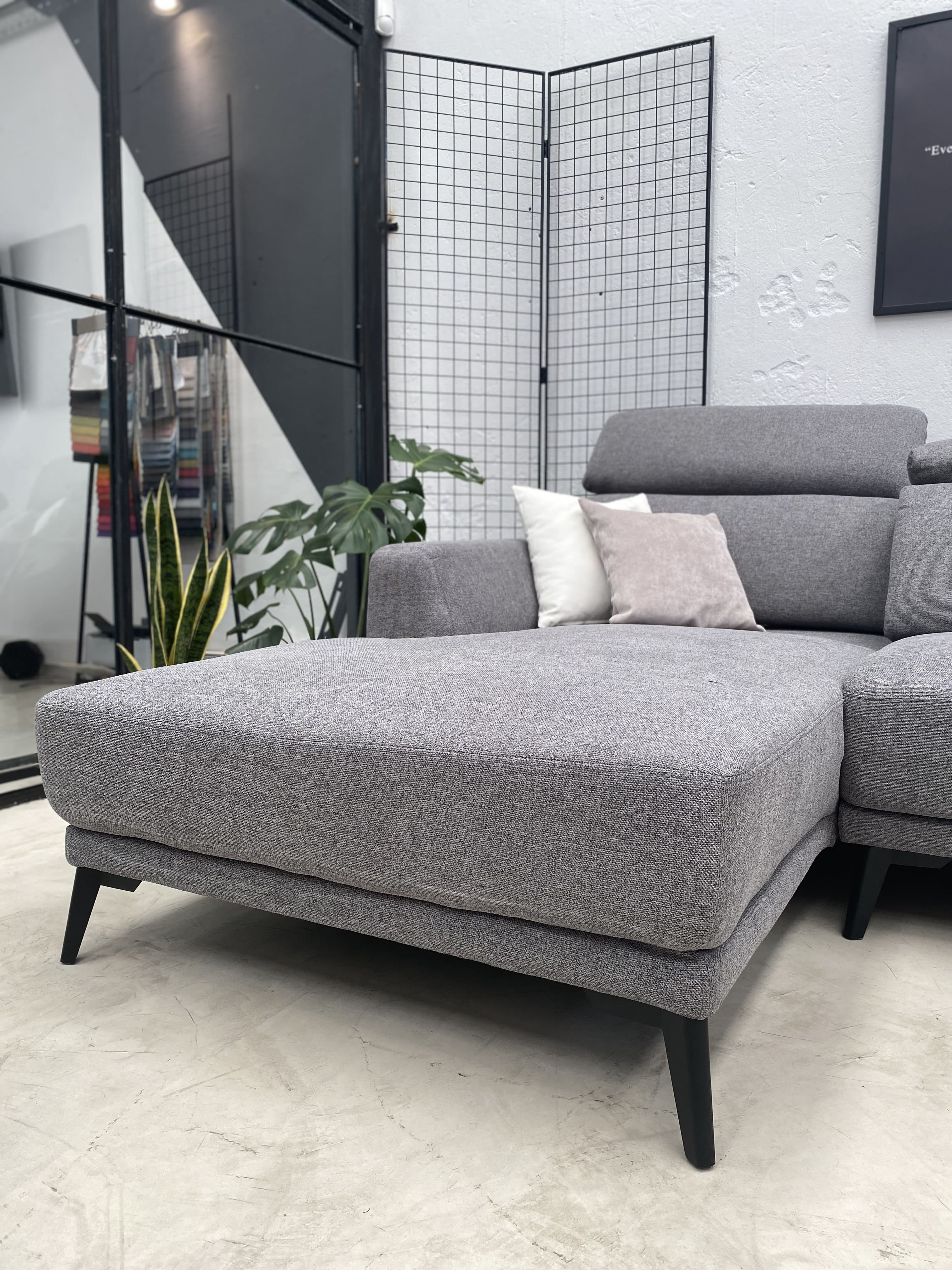 Extendable Corner Sofa 9.2x5.6ft ESQUINERO SUN - Perfect for Living Room, Lounge & Small Spaces