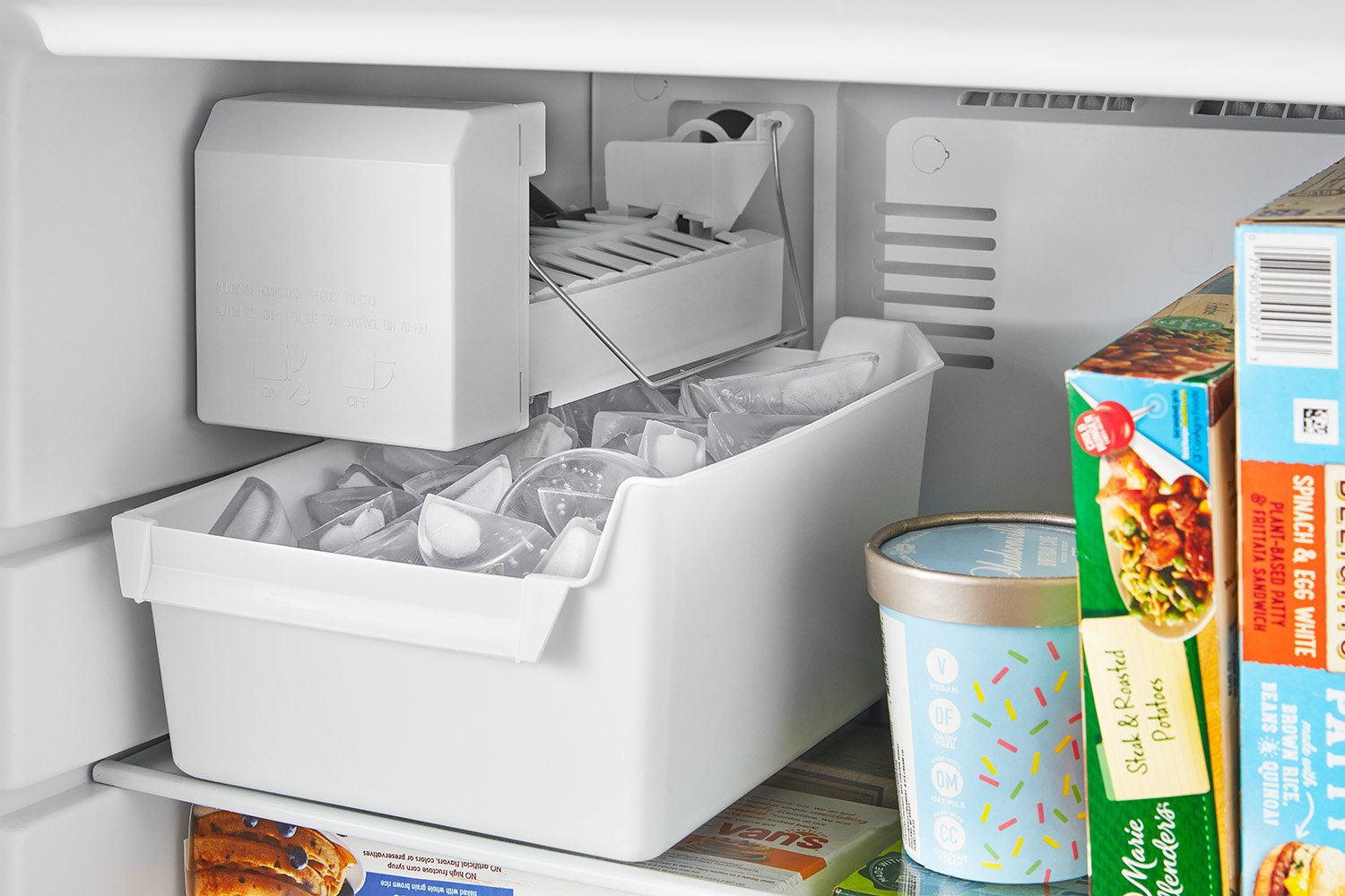 Amana 16.4 Cu. Ft. White Top Freezer Refrigerator ARTX3028PW - Energy Efficient Kitchen Appliance for Homes & Apartments