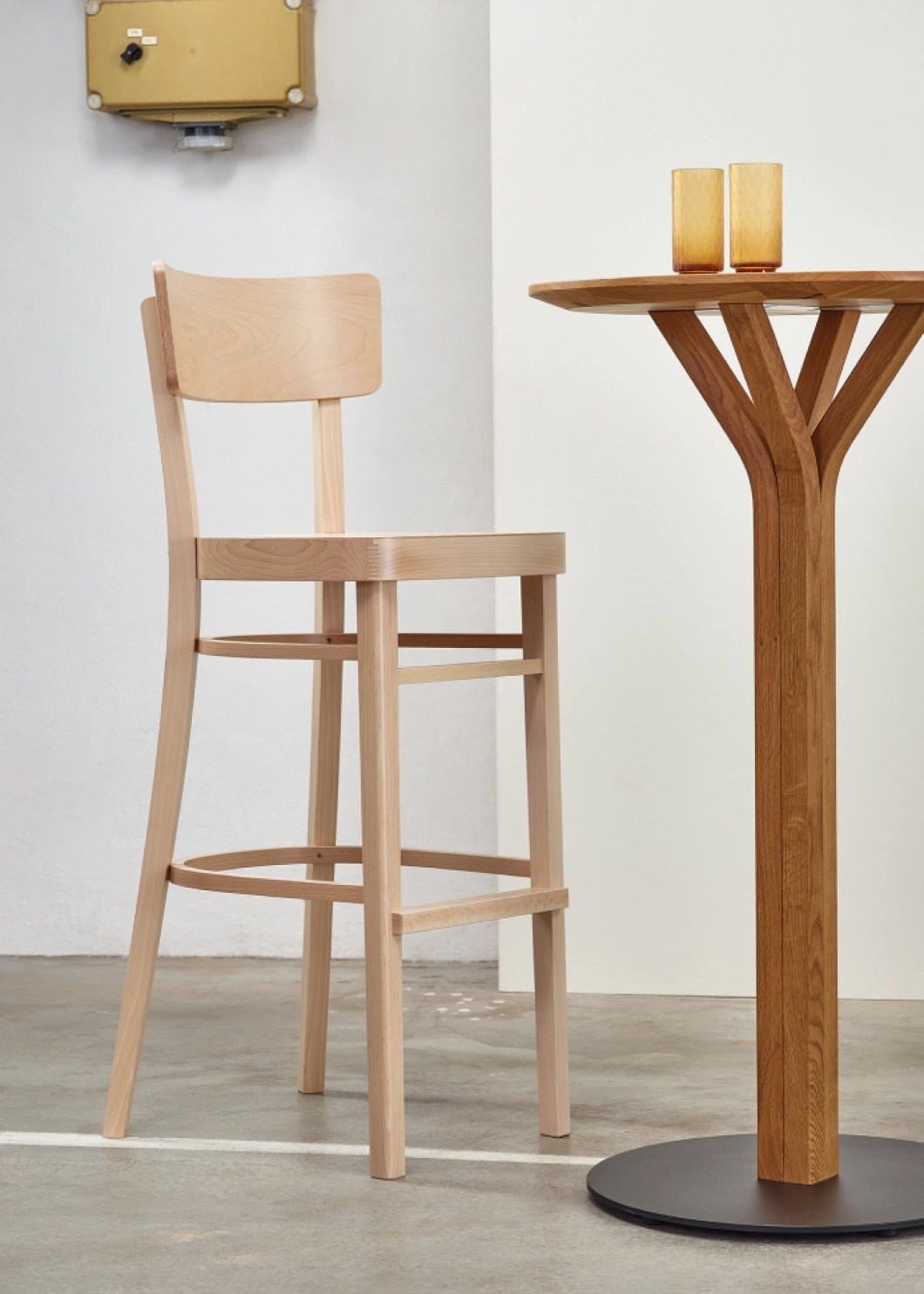 Premium Ton Bentwood Stool - Modern Wooden Bar Stool for Kitchen, Dining & Cafe | Ergonomic Design for Home & Commercial Use