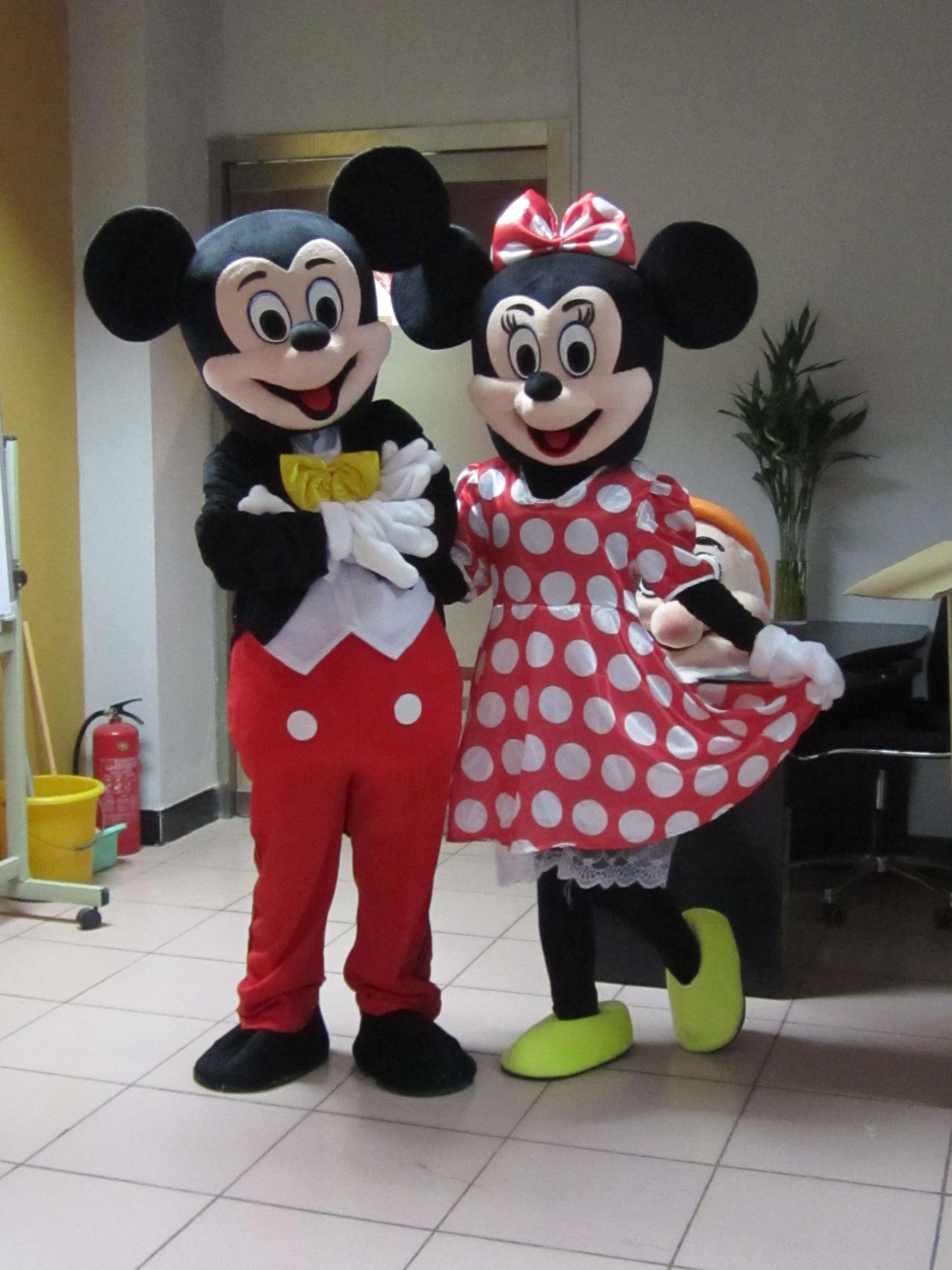 Best Mascot Costumes for Adults - Halloween, Christmas, Cosplay & Cheerleading Outfits | Perfect for Parties, Events & Team Spirit