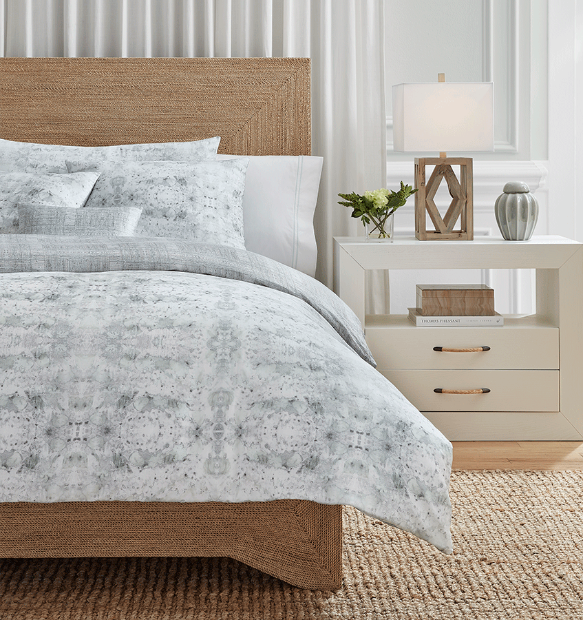 Abstract Sham - Stylish and Modern Home Decor for Living Room, Bedroom, or Office - Perfect for Adding a Contemporary Touch to Any Space