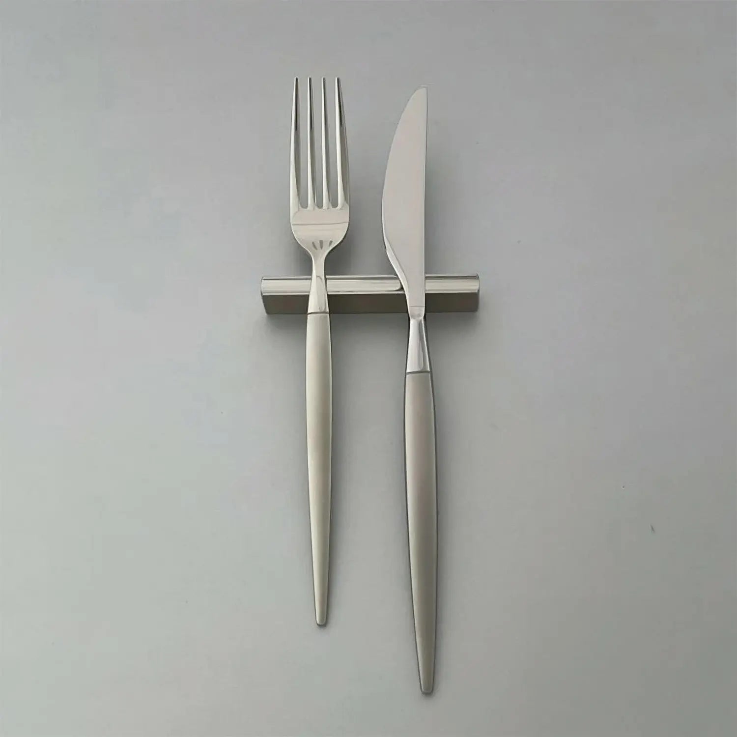 Premium Stainless Steel Cutlery Rest - Elegant Satin Finish - Utensil Holder for Dining Table - Perfect for Restaurants, Dinner Parties & Formal Dining