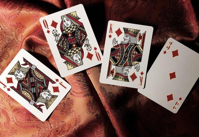 Premium Lotrek Charmers Playing Cards - Elegant Purple Deck for Magic Tricks, Poker & Collectors | Perfect for Cardistry, Games & Gifts