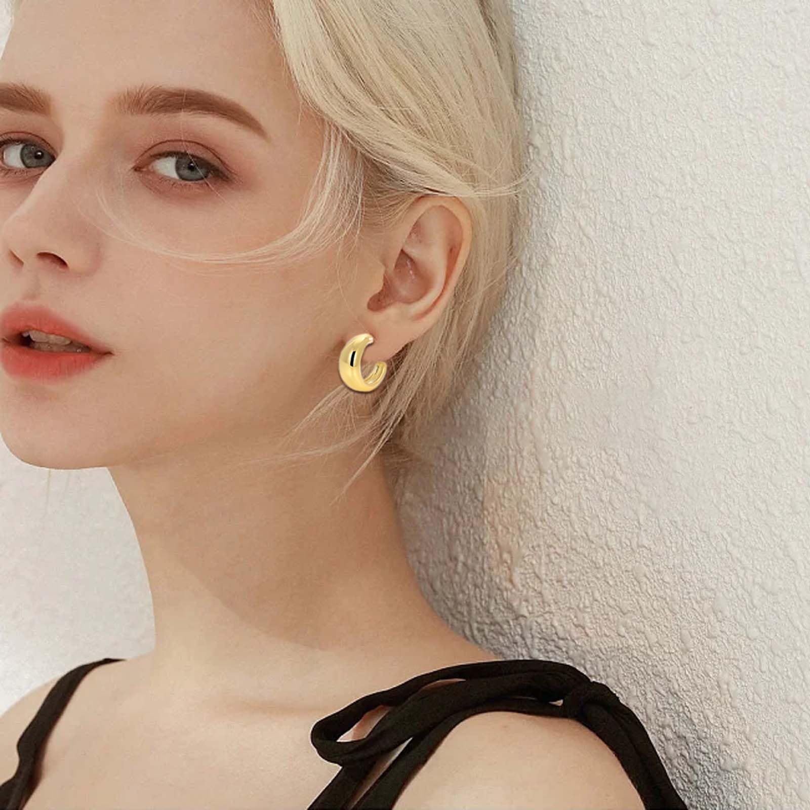 NEWITIN 12 Pairs Gold Clip On Hoop Earrings for Women - Retro Chunky Non-Piercing Fake Earrings | Perfect for Parties, Weddings & Everyday Wear