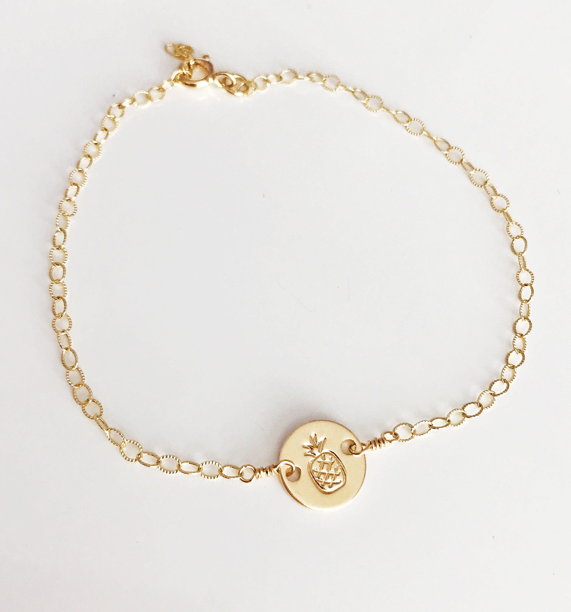 Stylish B318 Kari Bracelet for Women - Elegant Fashion Jewelry Gift for Parties, Weddings & Everyday Wear