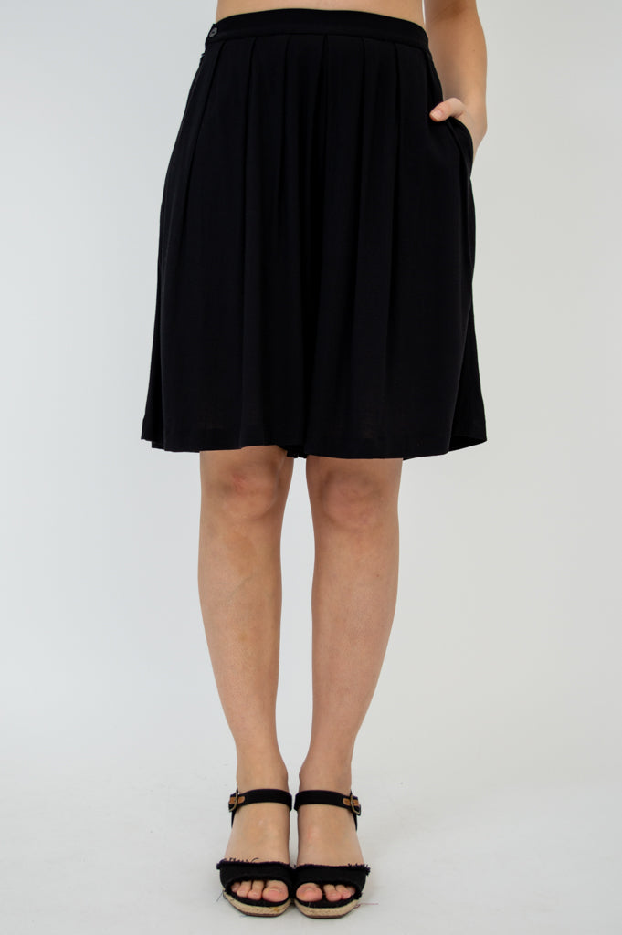 Betty Women's Linen Bamboo Shorts - Black | Comfortable Summer Casual Shorts for Beach, Travel & Lounge Wear