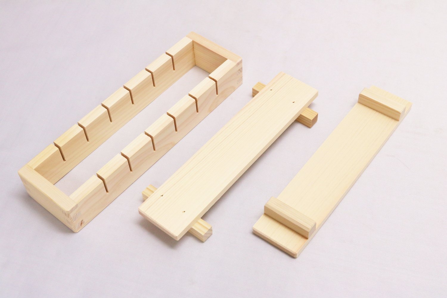 Premium Ichihara Woodworking Sushi Press - Handcrafted Cypress Wood for Perfect Sushi Making - Ideal for Home Chefs & Japanese Cuisine Lovers