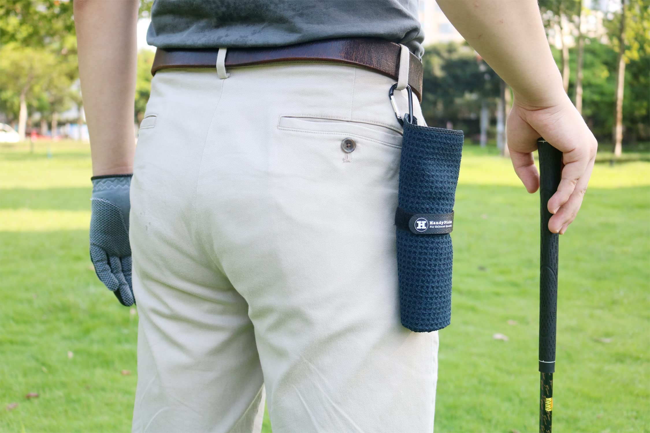 Microfiber Golf Towel with Carabiner & Club Cleaner - Compact Golf Accessories for On-Course Cleaning