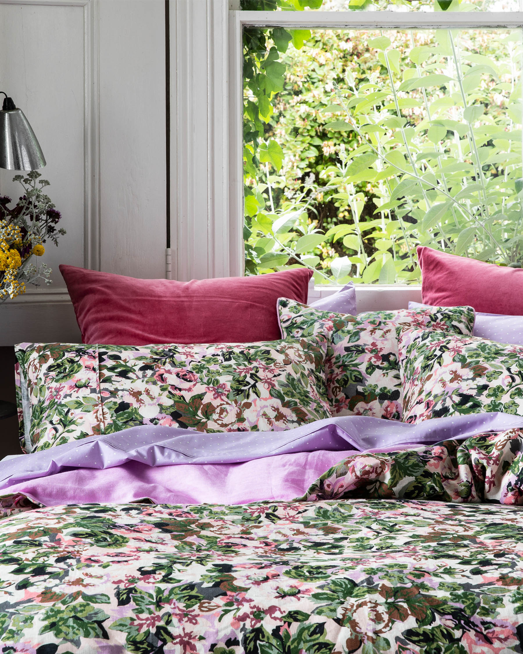 Floral Linen Quilt Cover Set - Botanical Garden Design Bedding - Queen/King Size Duvet Cover - Breathable & Soft Home Decor for Master Bedroom or Guest Room
