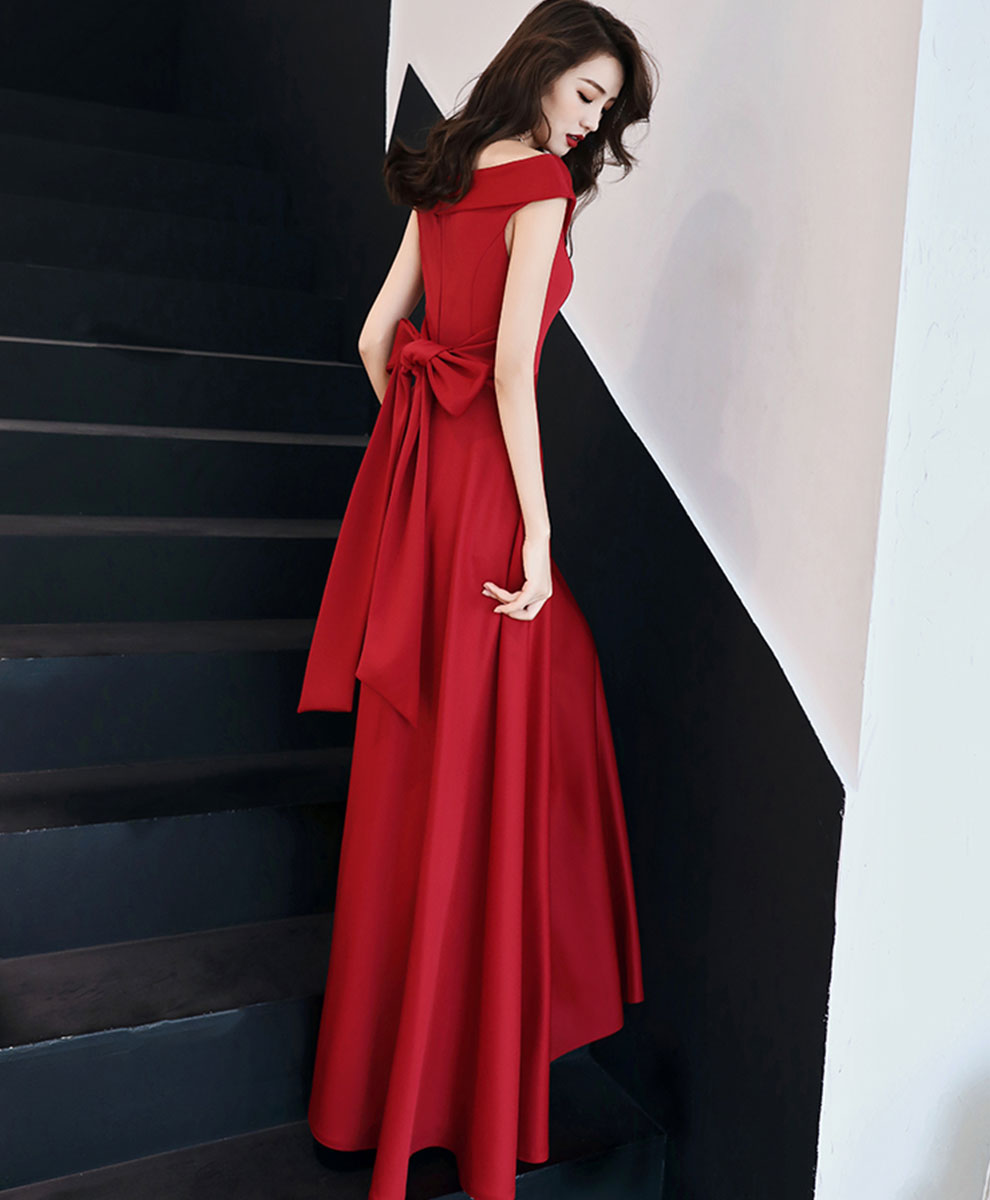 Elegant Red V-Neck Long Prom Dress for Women - Formal Evening Gown for Parties, Dances & Special Occasions | Perfect for Homecoming, Graduation & Wedding Events