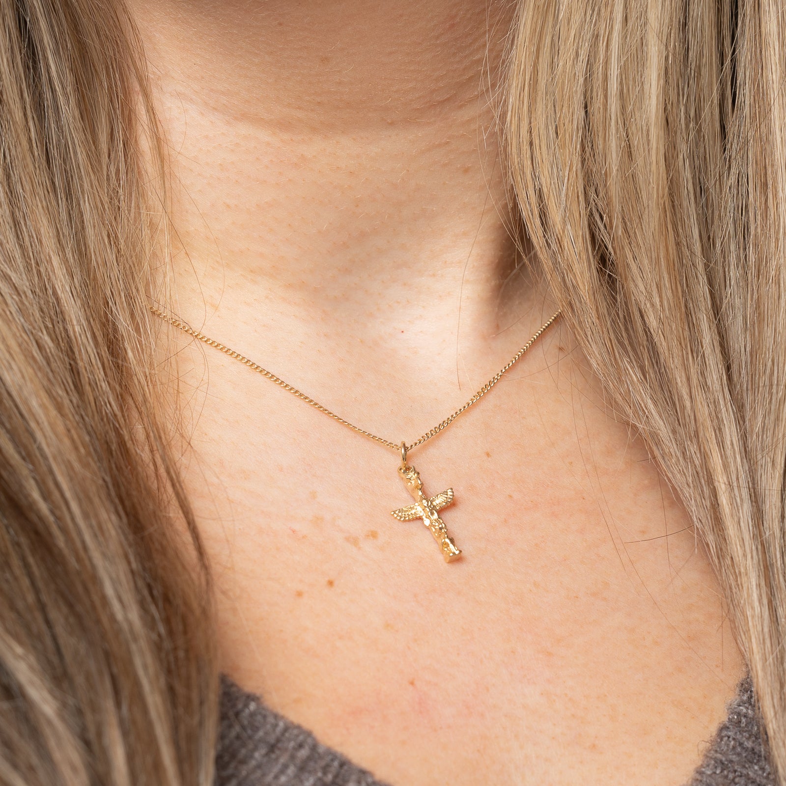 10K Yellow Gold Totem Pole Charm Pendant - Handcrafted Native American Jewelry for Necklaces & Bracelets - Perfect for Gifts, Cultural Events & Spiritual Wear