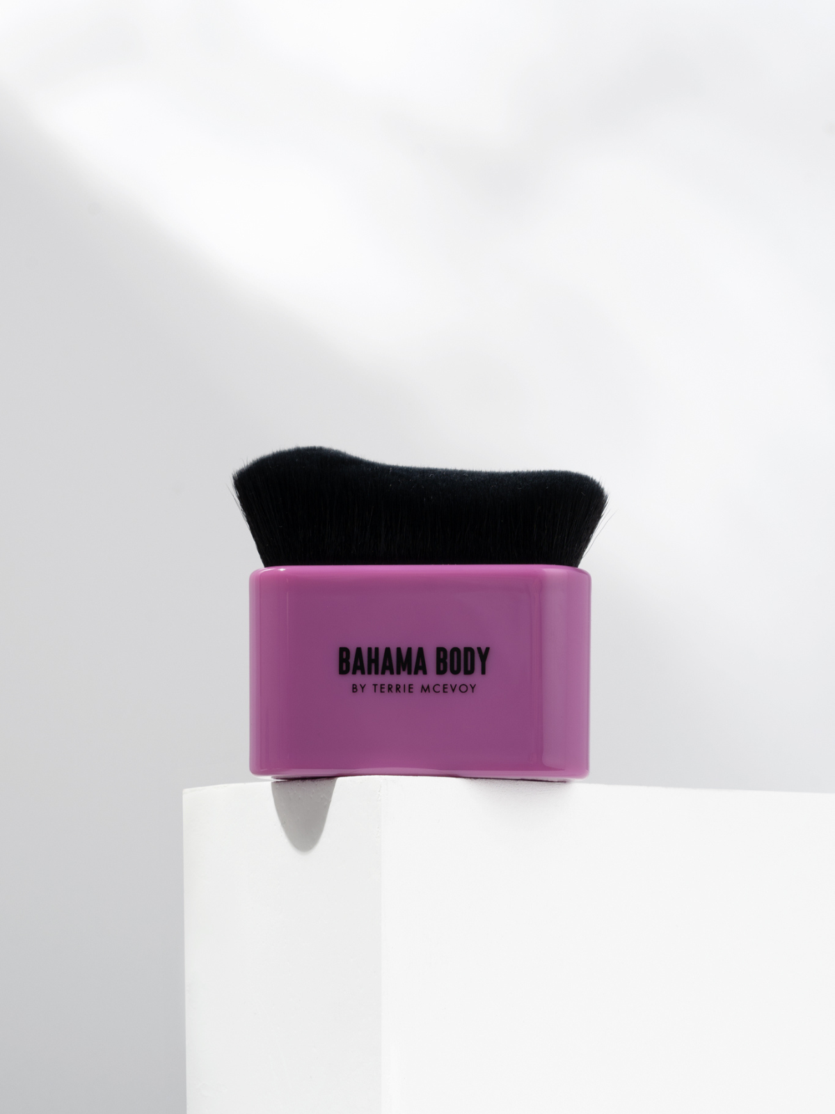 Bahama Kabuki Brush - Premium Soft Bristle Makeup Brush for Flawless Powder & Blush Application | Ideal for Travel, Professional Makeup Kits & Everyday Beauty Routine